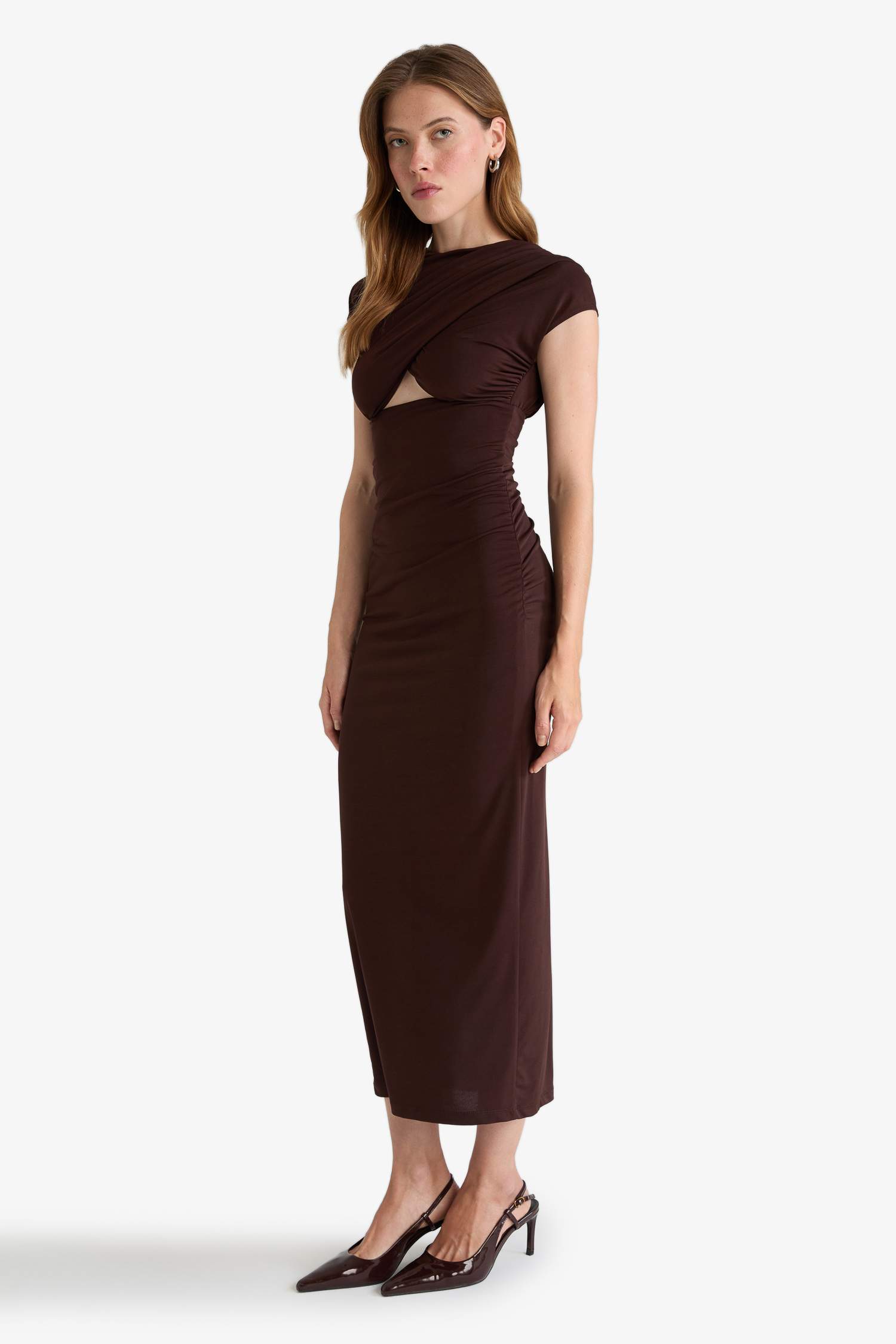 Bisiklet Yaka Kısa Kollu Midi Elbise