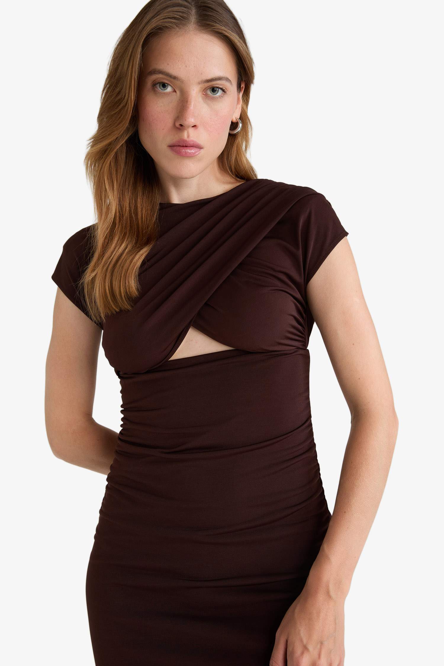 Bisiklet Yaka Kısa Kollu Midi Elbise