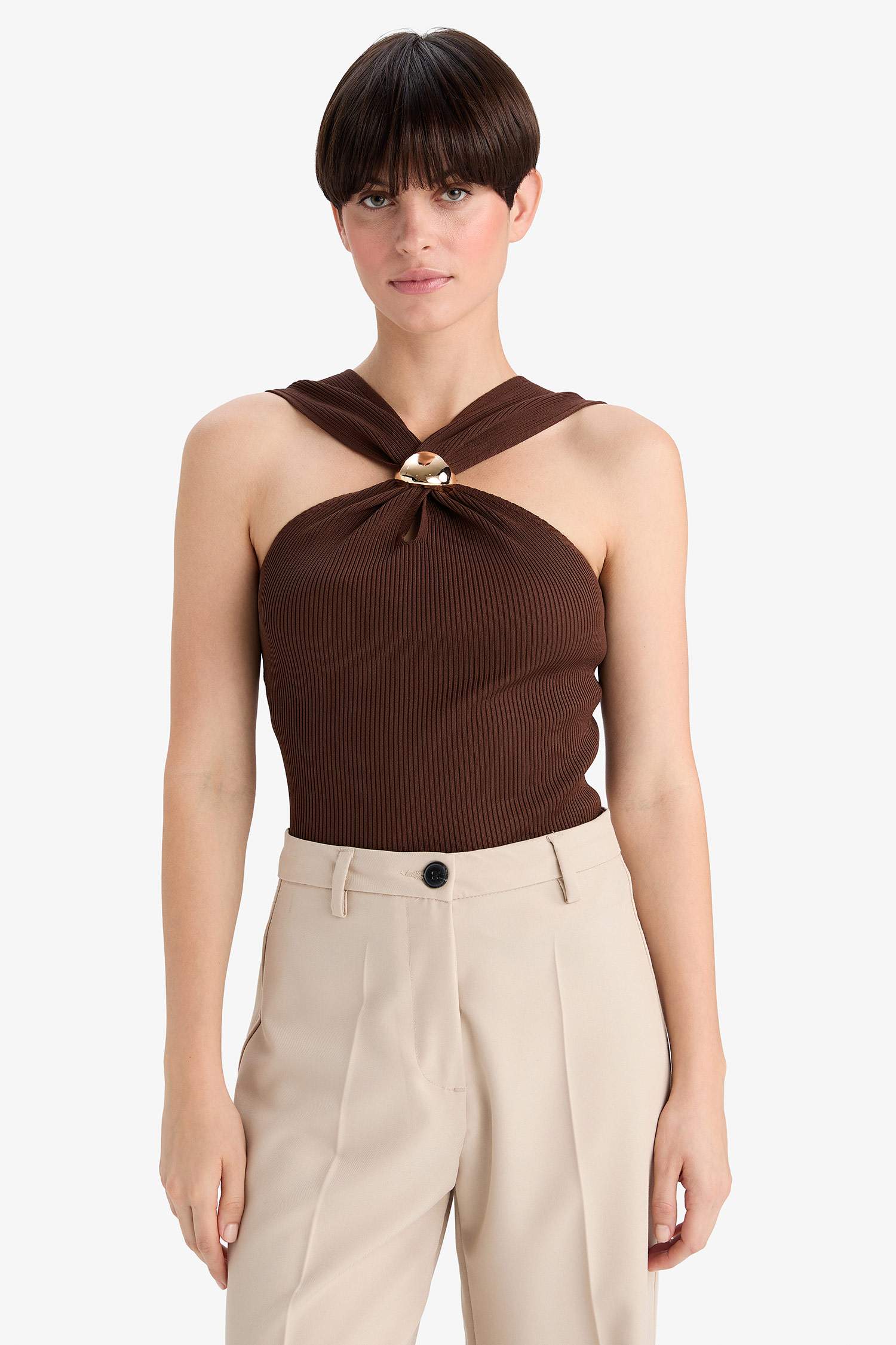 Fitted Rib Buckle Detail Sleeveless Blouse