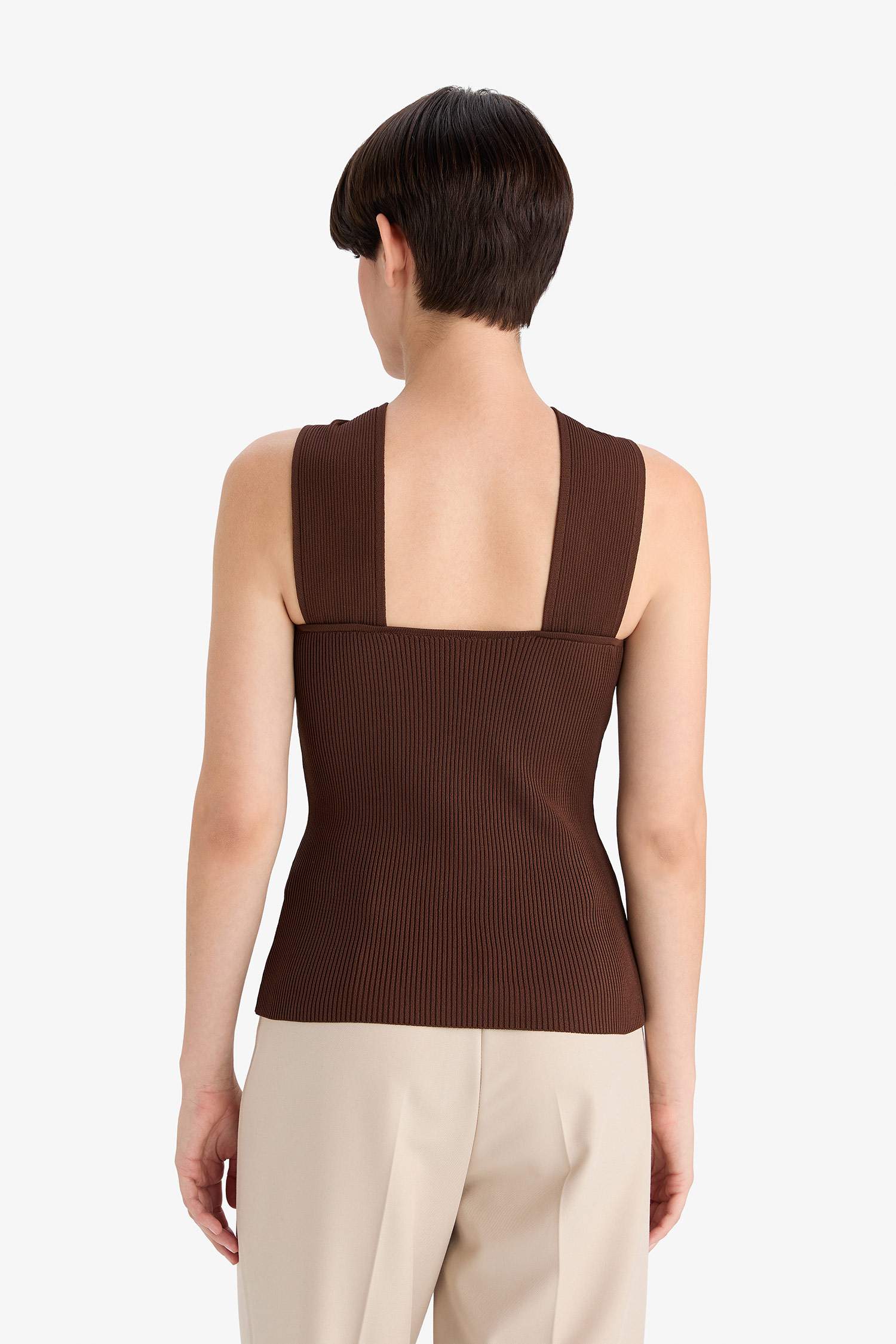 Fitted Rib Buckle Detail Sleeveless Blouse