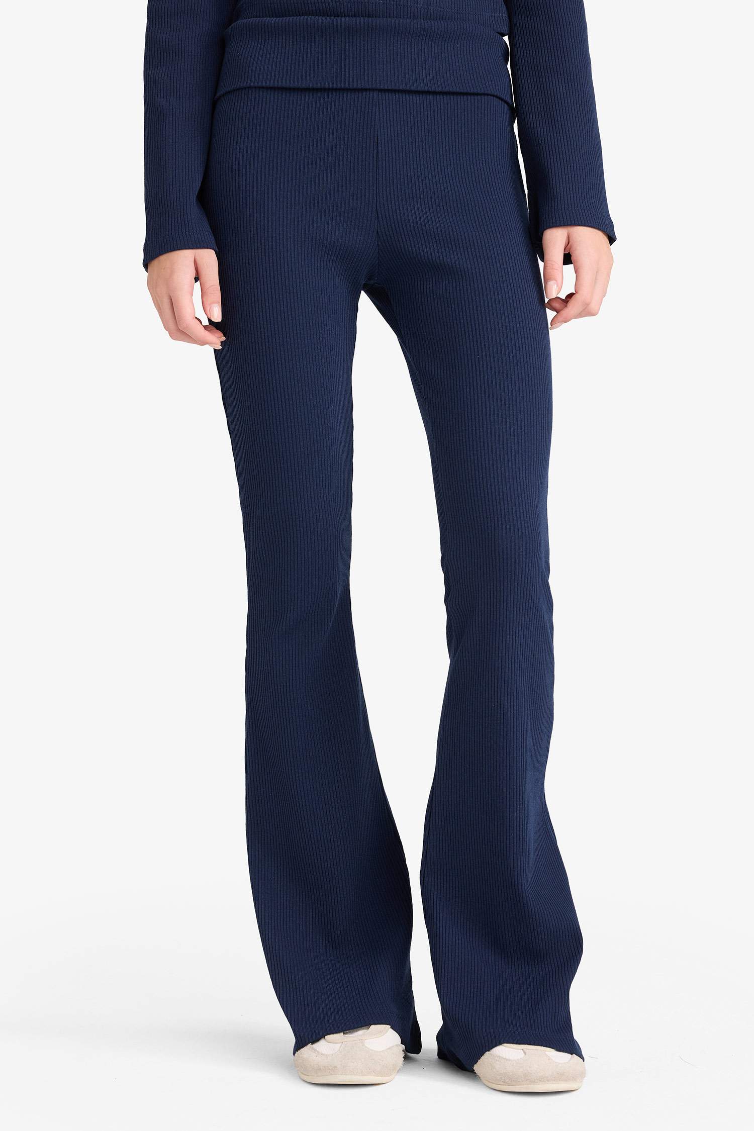 Beli Katlamalı Triko Pantolon