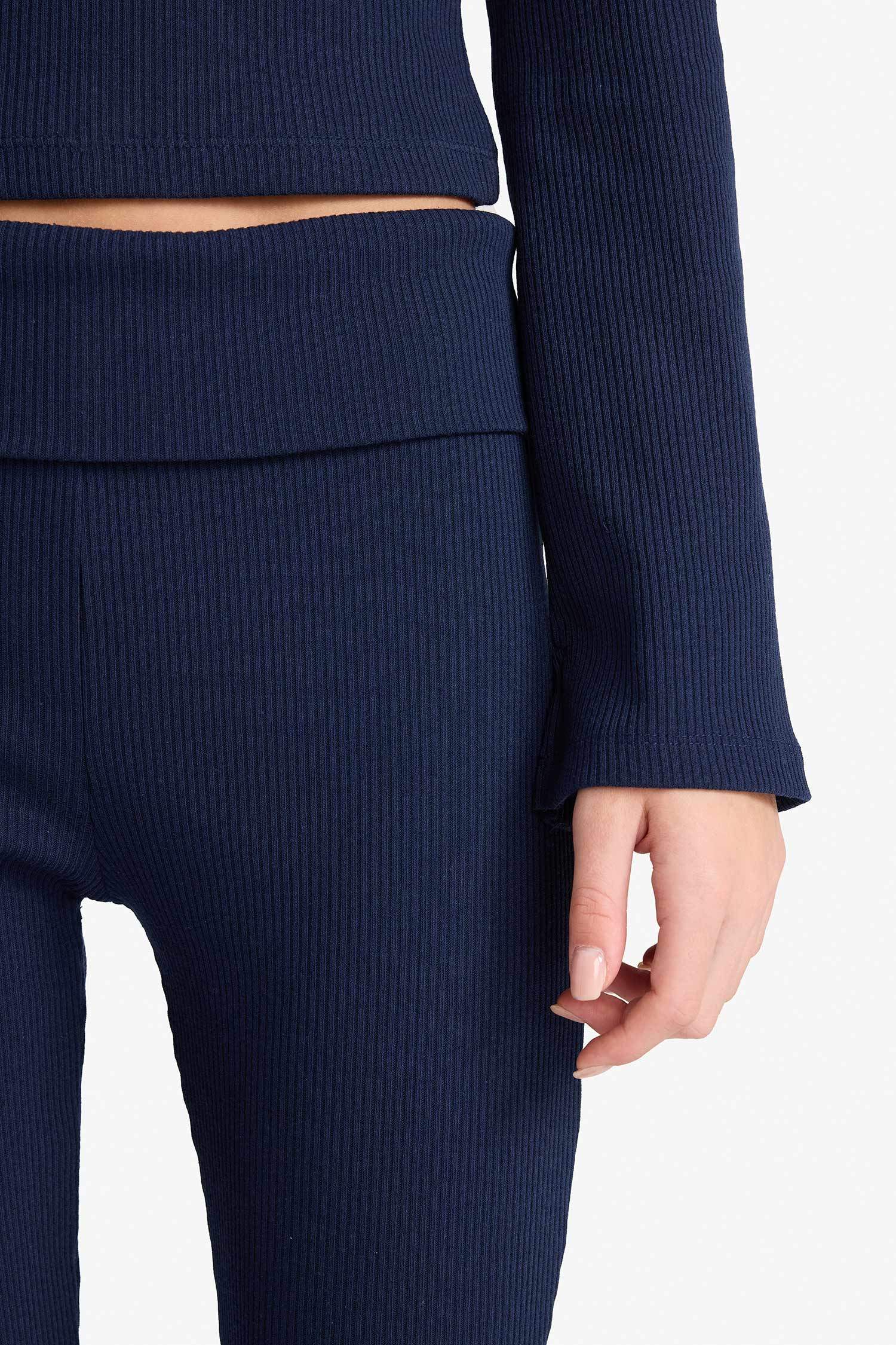 Beli Katlamalı Triko Pantolon