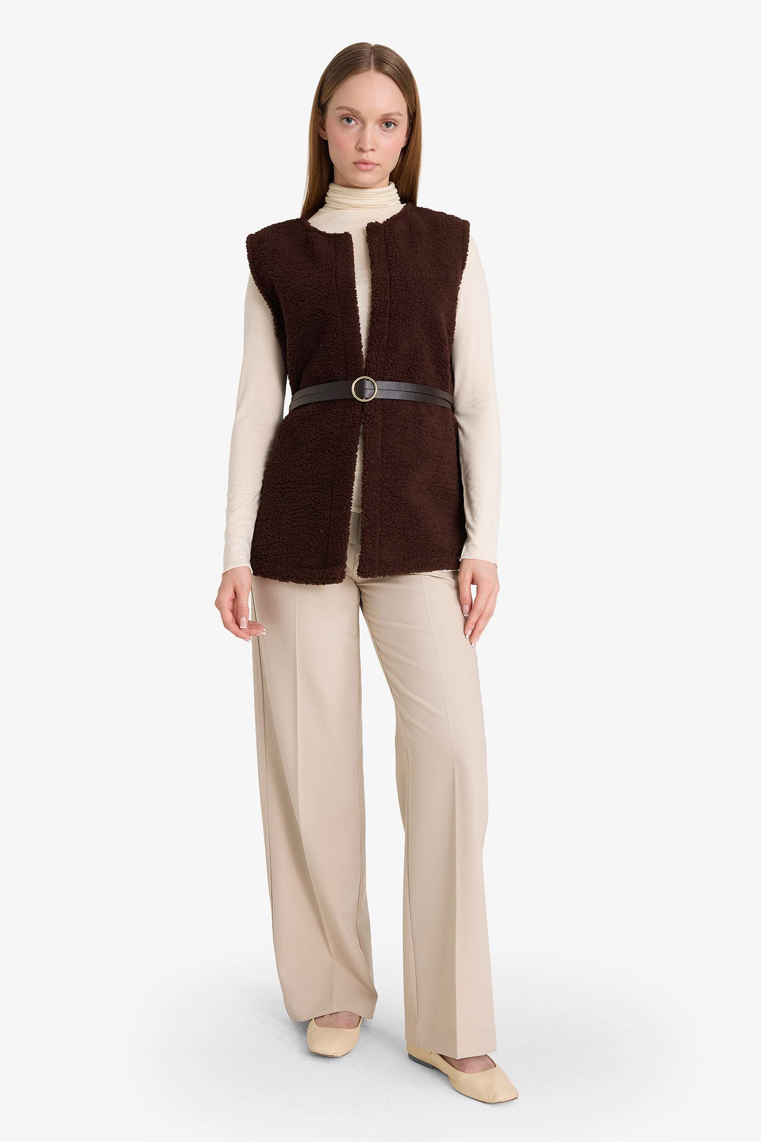 Regular Fit Bisiklet Yaka İçi Yumuşak Tüylü Pelüş Kemerli Yelek