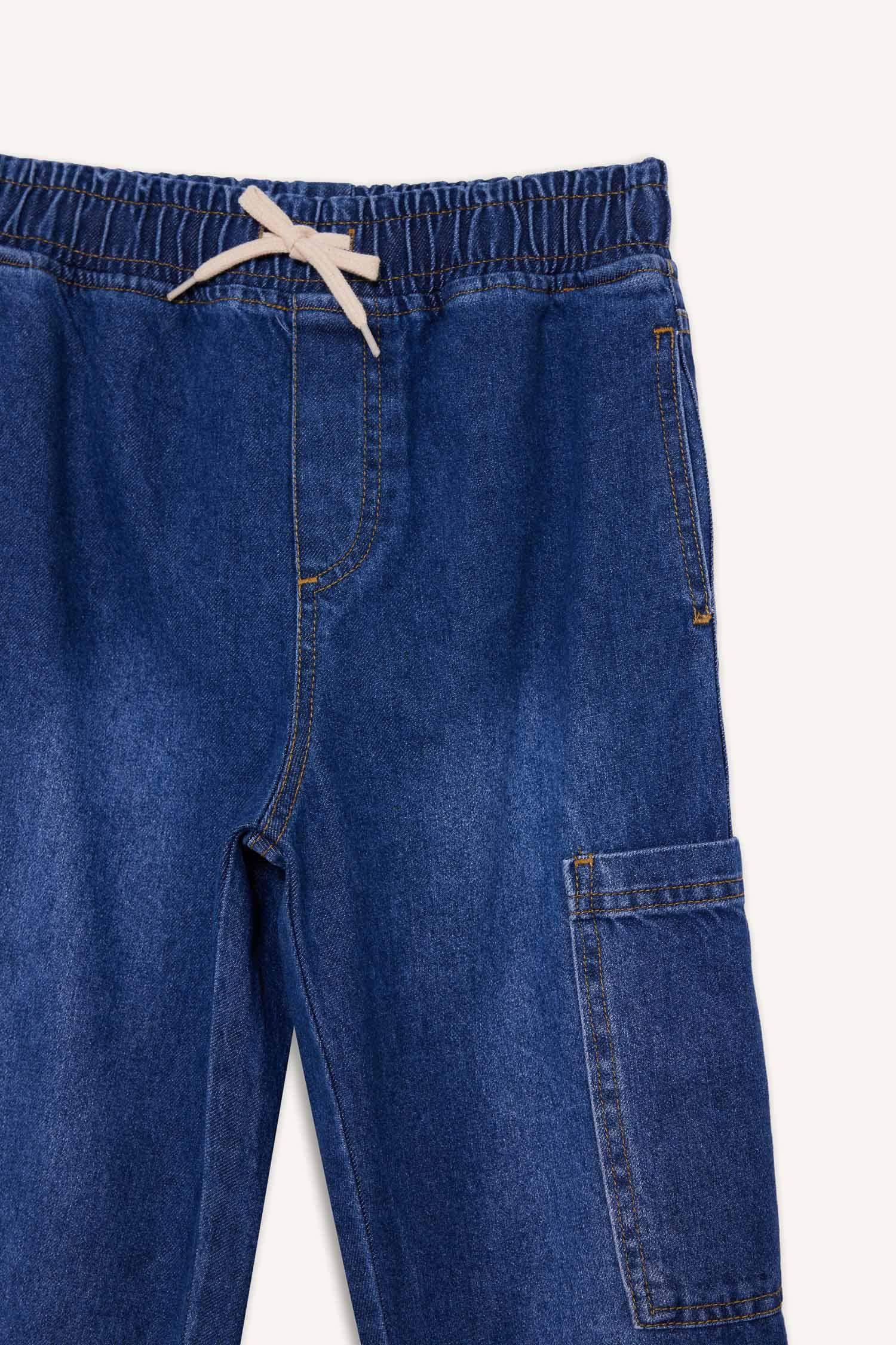 بنطرون جينز ولادي جوجر فيت بجيب