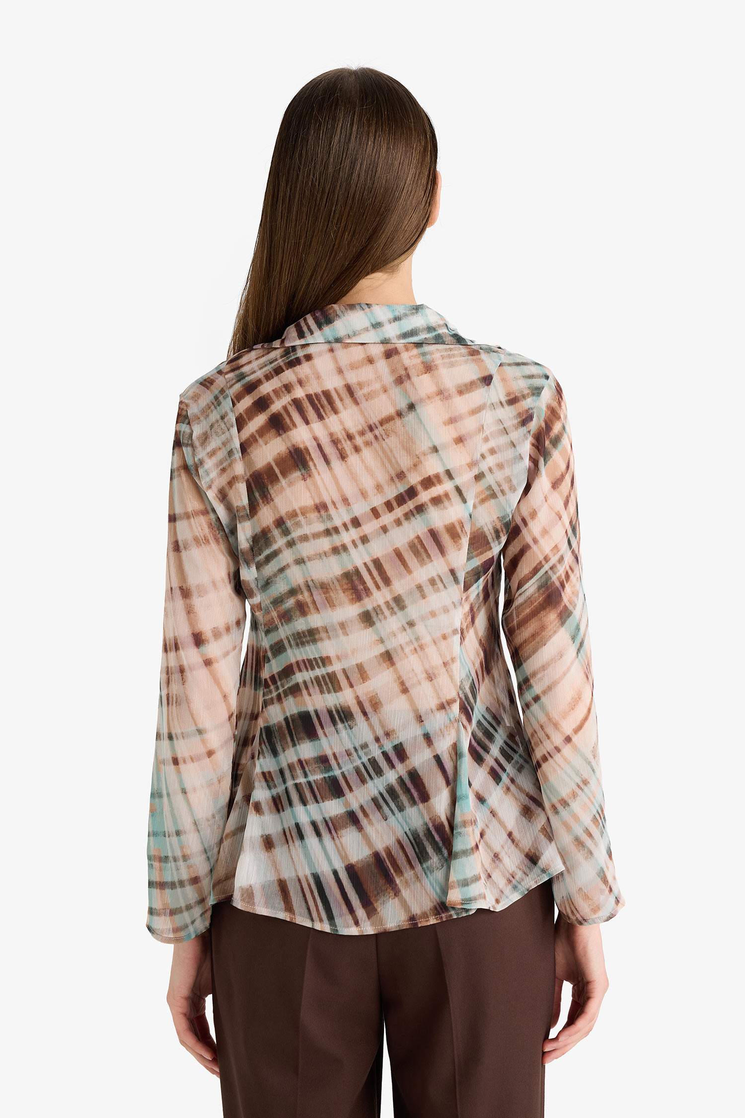 قميص كم طويل شيفون كاروهات سليم فيت بياقة V