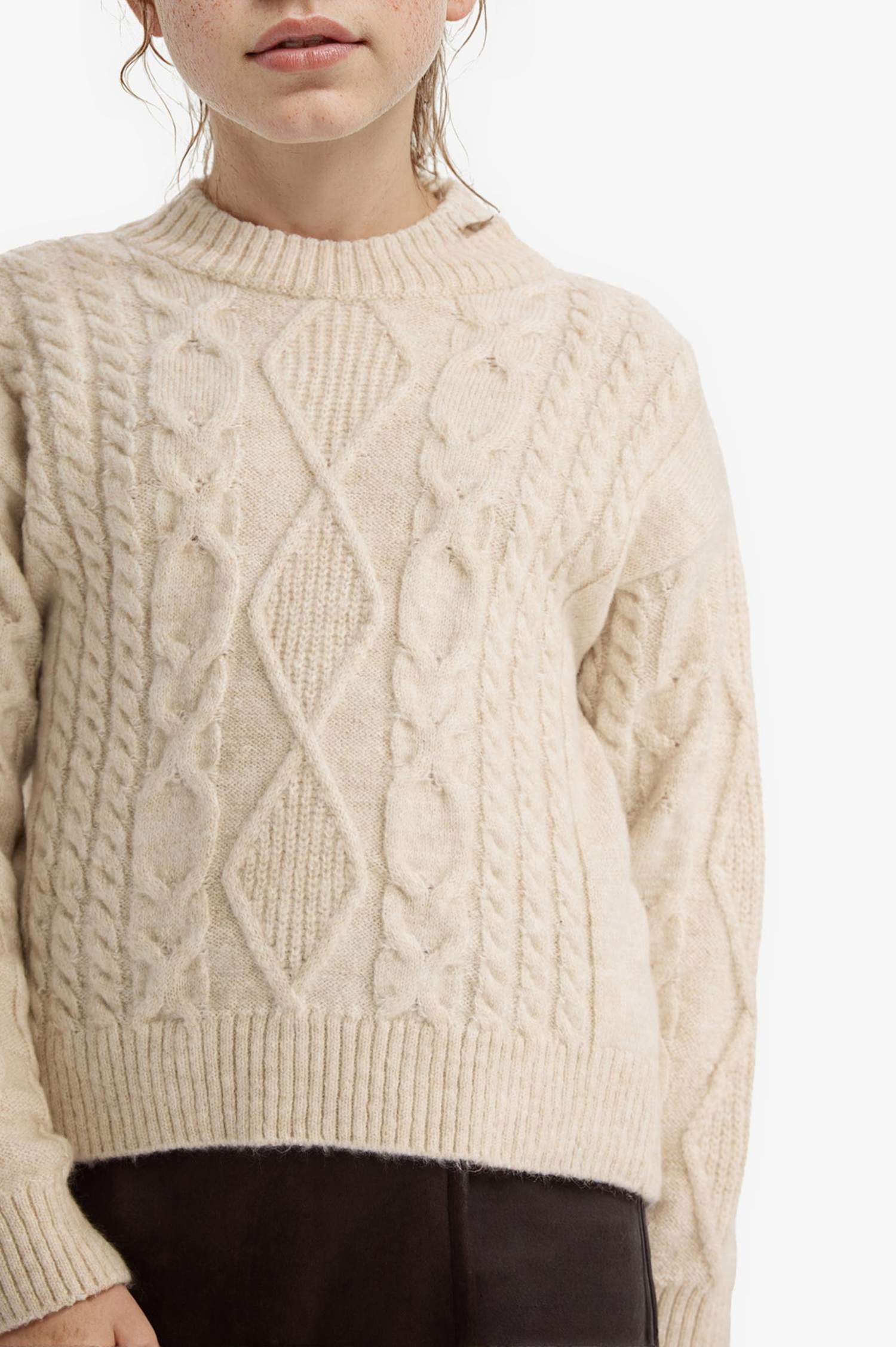 بلوفر بنات قصة فضفاضة برقبة مستديرة