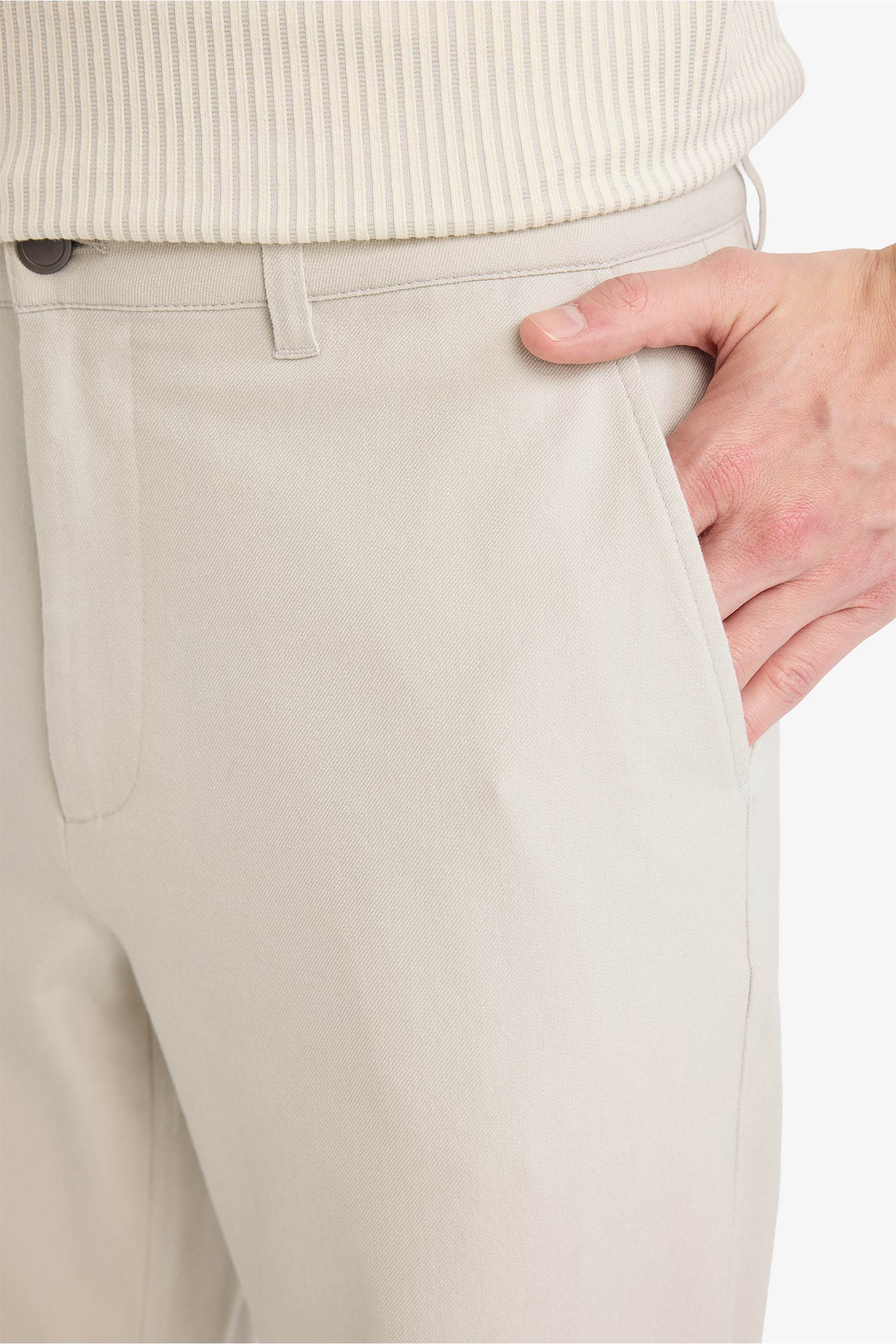 DeFacto Regular Fıt Pantolon görsel 4