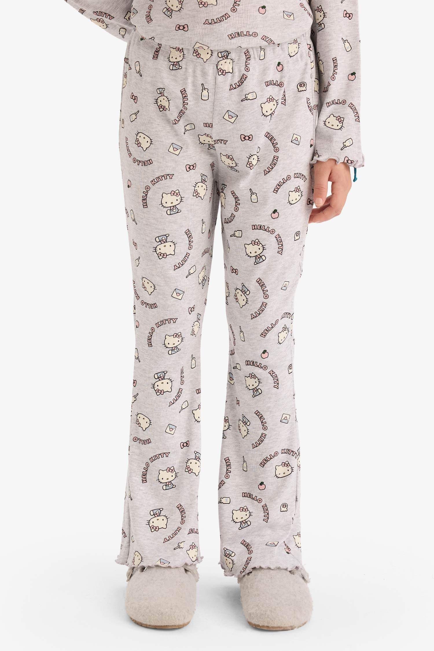سيت بجامة بناتي من هيلو كيتي - قطعتين
