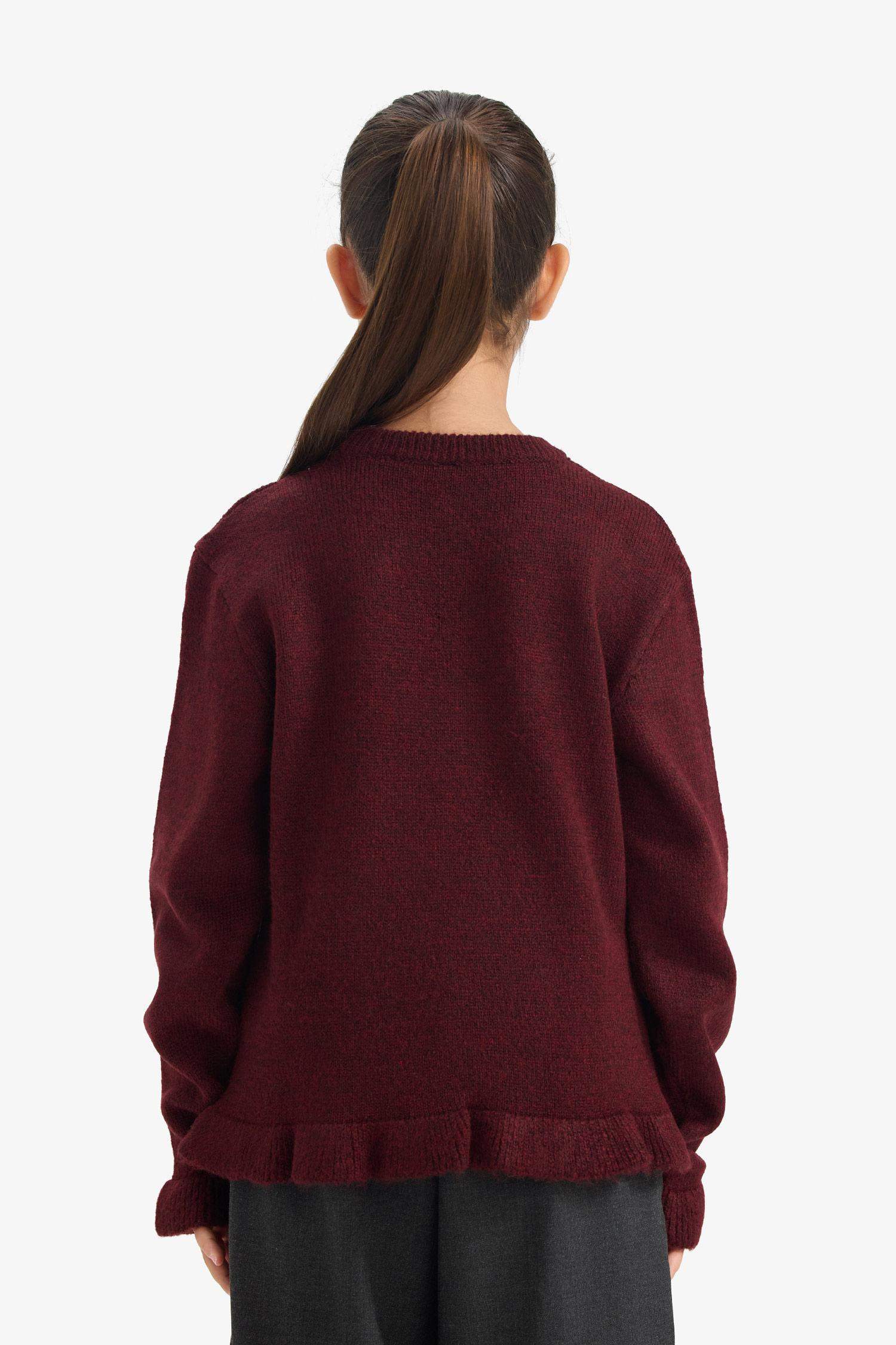 Девочковый свитер с круглым вырезом стандартного покроя