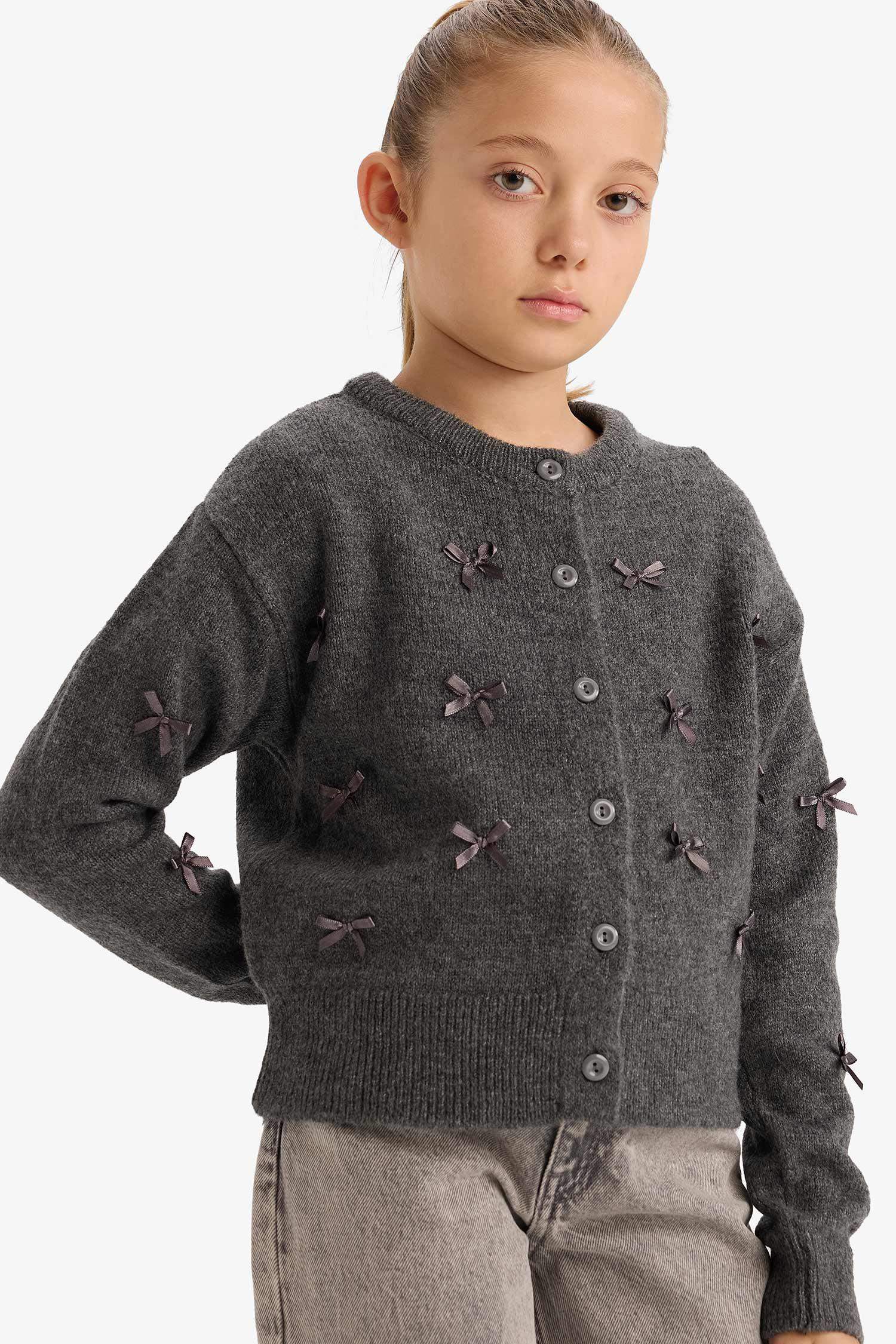 Kız Çocuk Bisiklet Yaka Fiyonklu Düğmeli Hırka