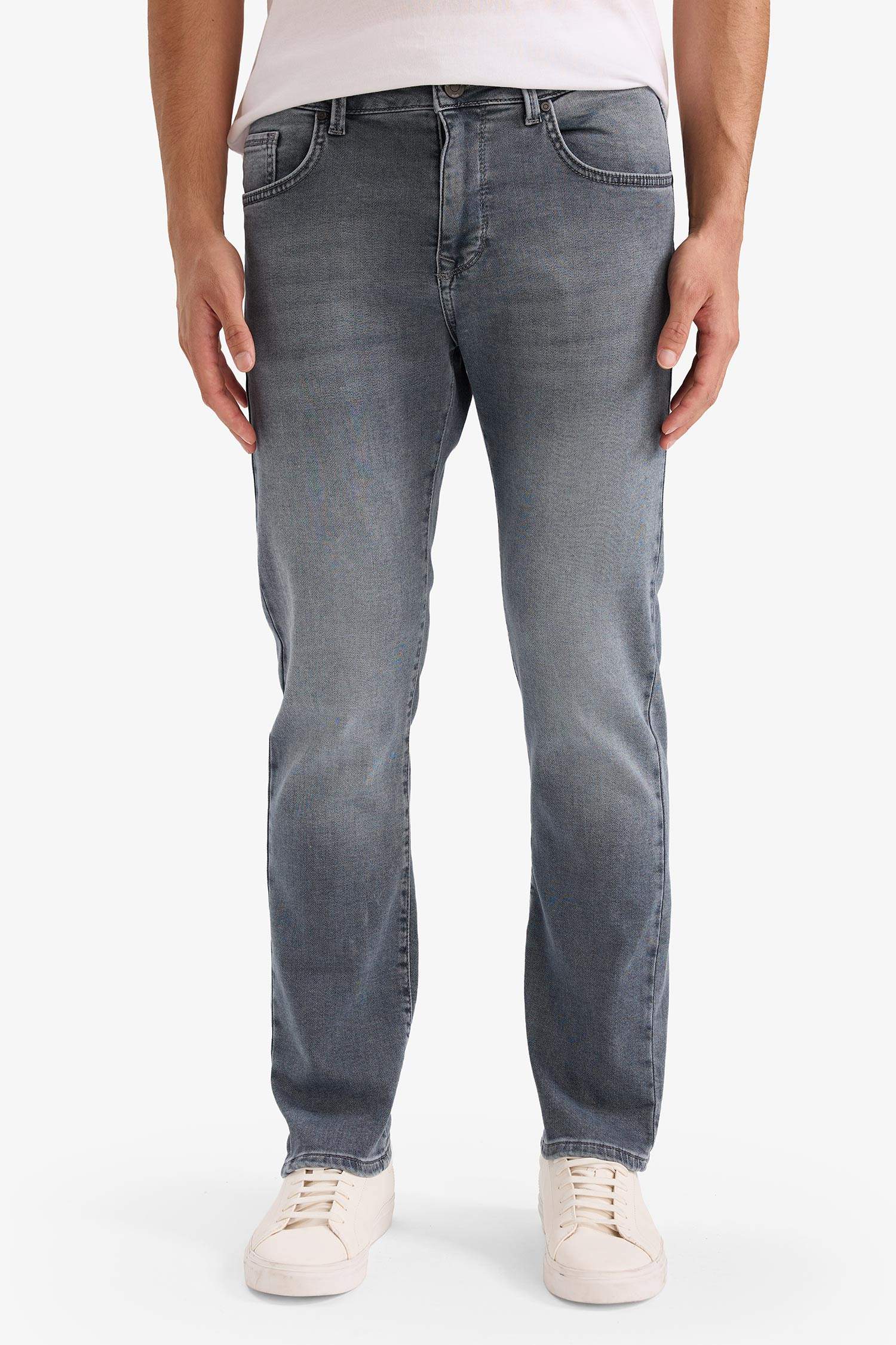 Sergio Regular Fit Regular Waist Straight Leg Trousers