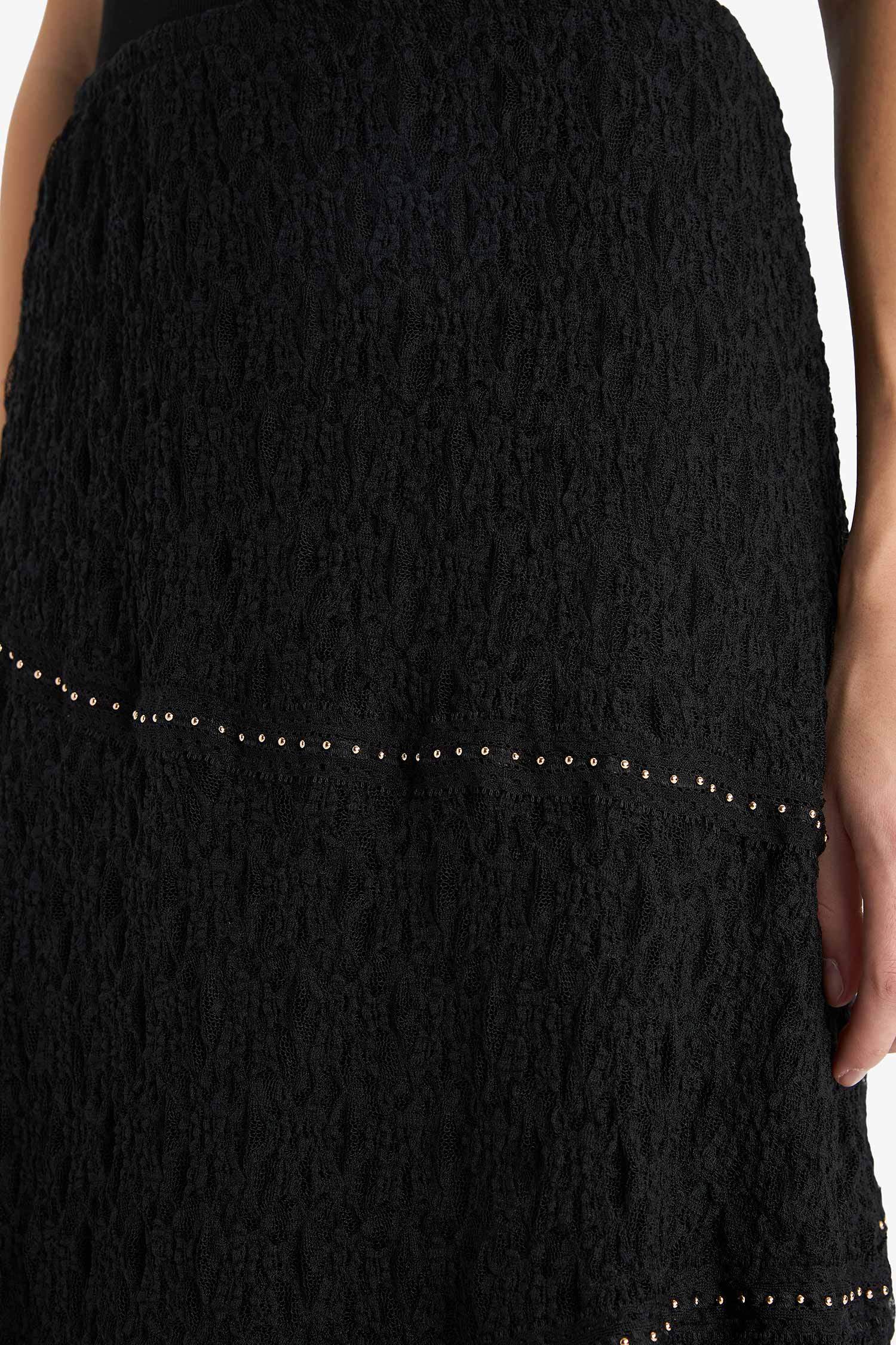 A Cut Lace Normal Waist Mini Knitted Skirt