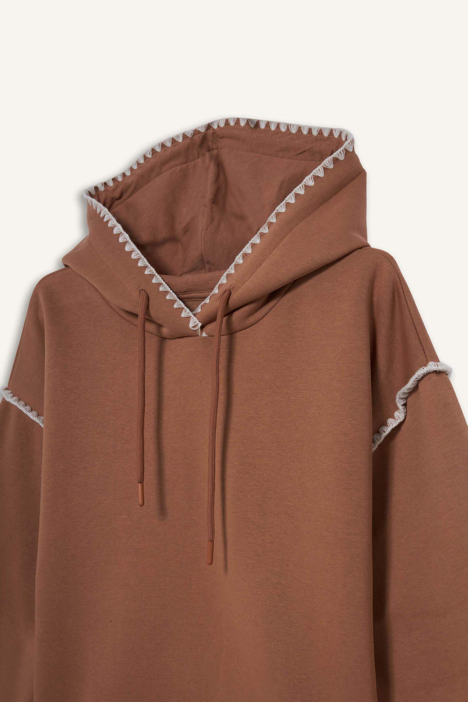 سويت شيرت اوفر سايز بياقة مستديرة