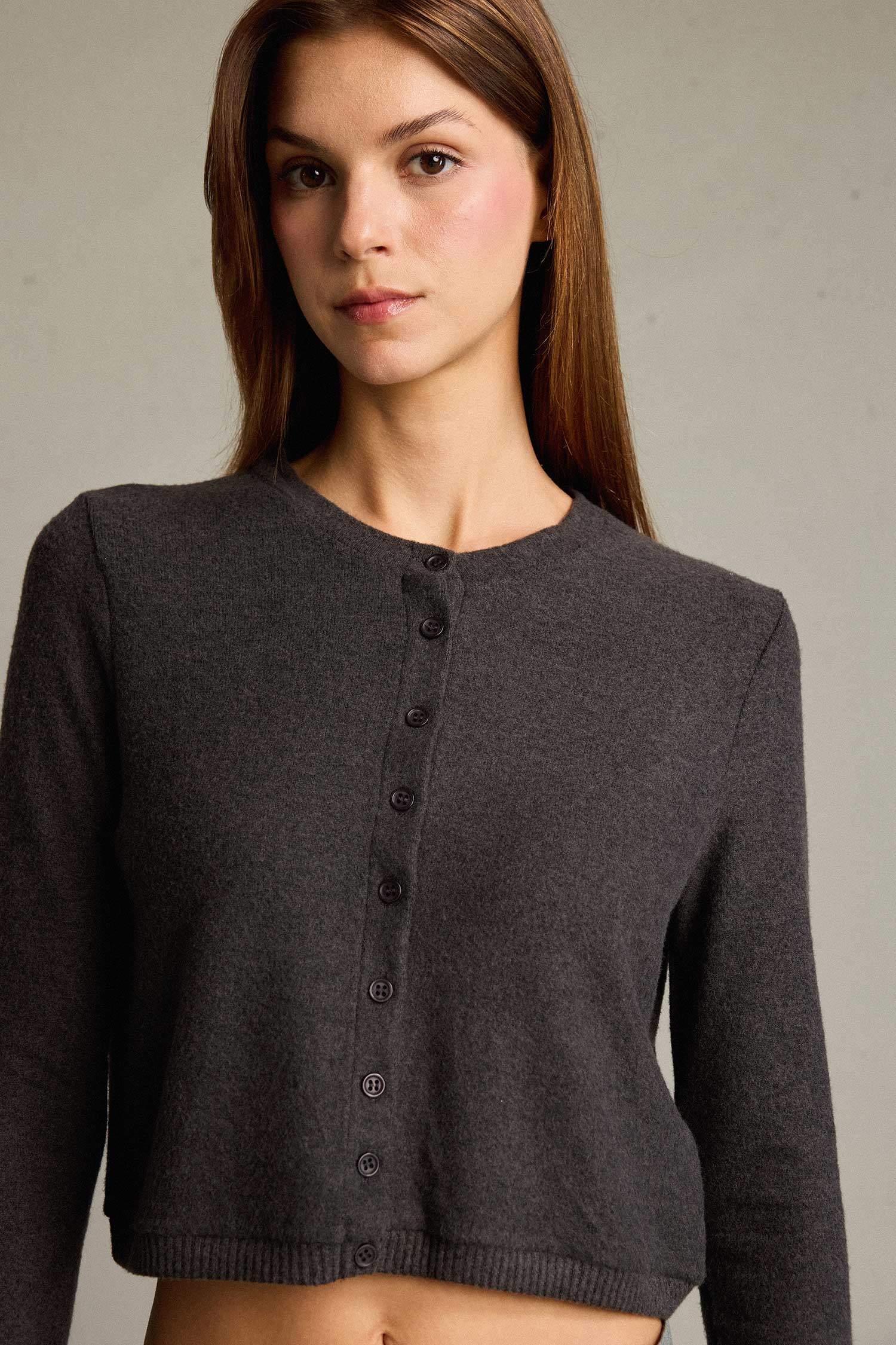 Düğmeli Triko Hırka