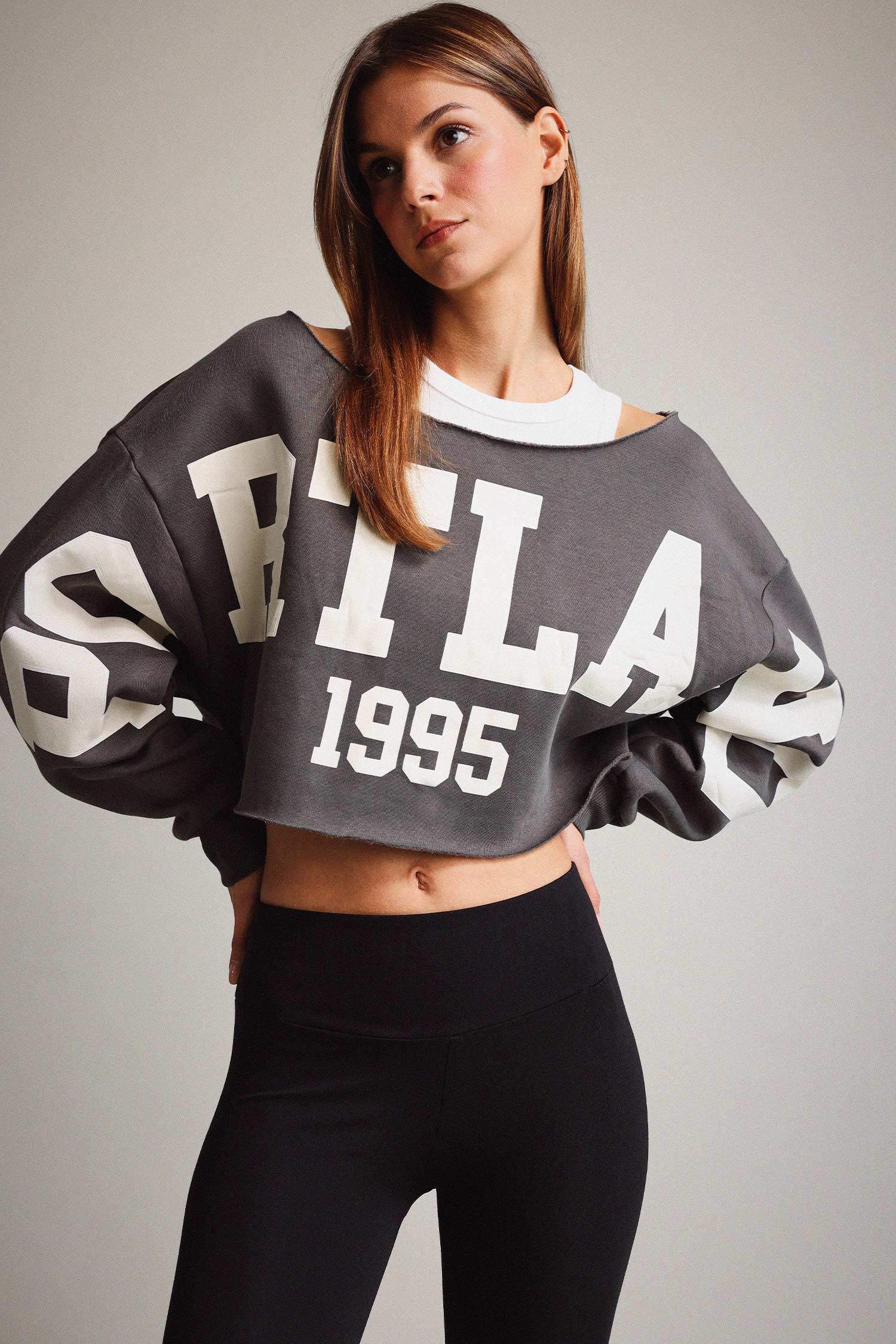 سويت شيرت بياخة عريضة