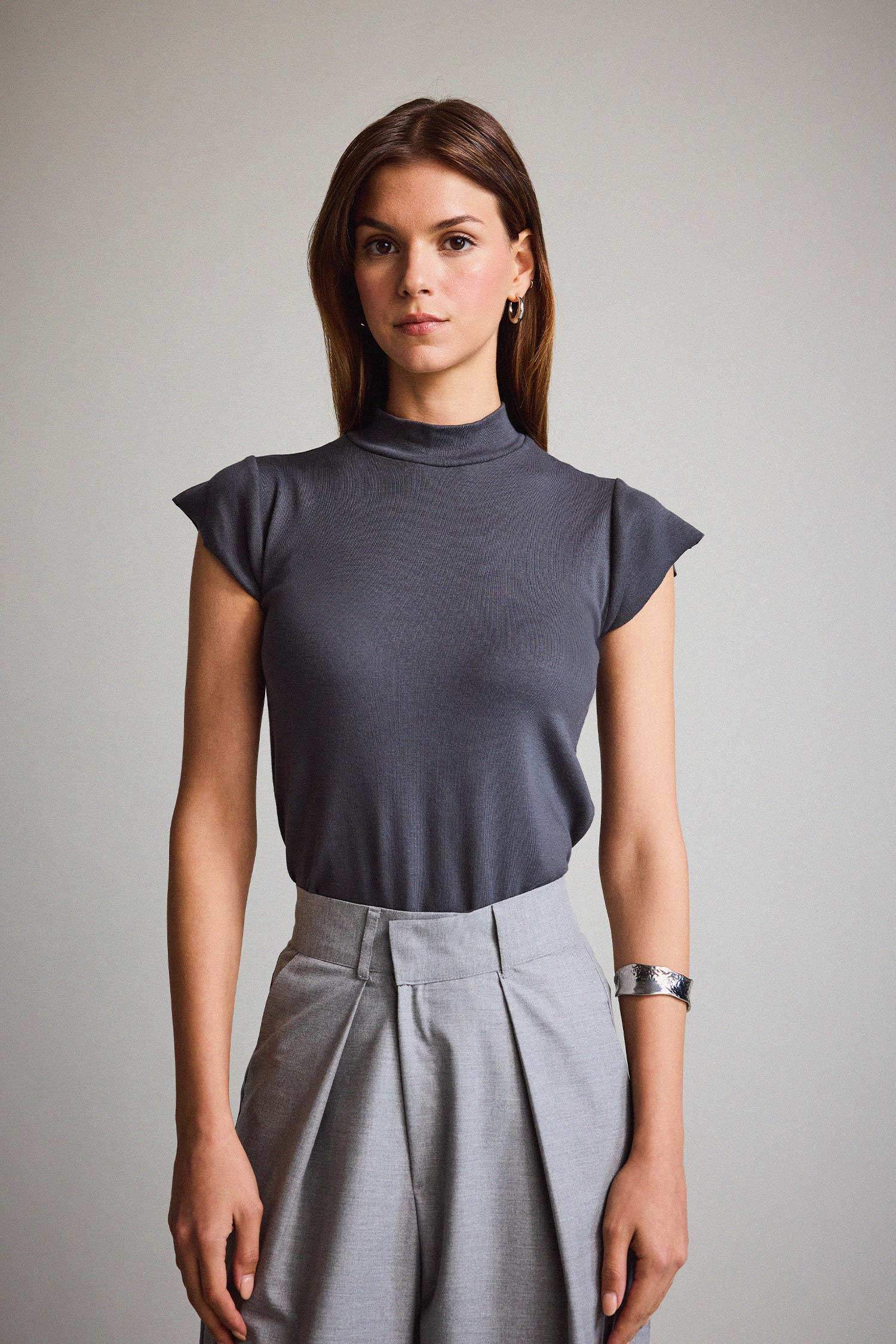 Balıkçı Yaka Kısa Kollu Tişört