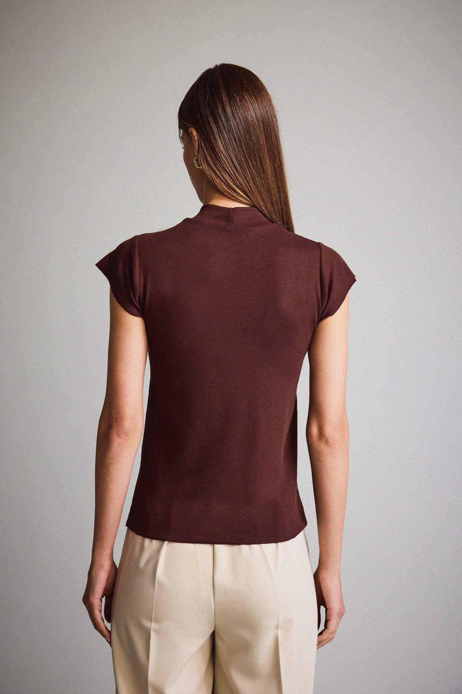 Balıkçı Yaka Kısa Kollu Tişört