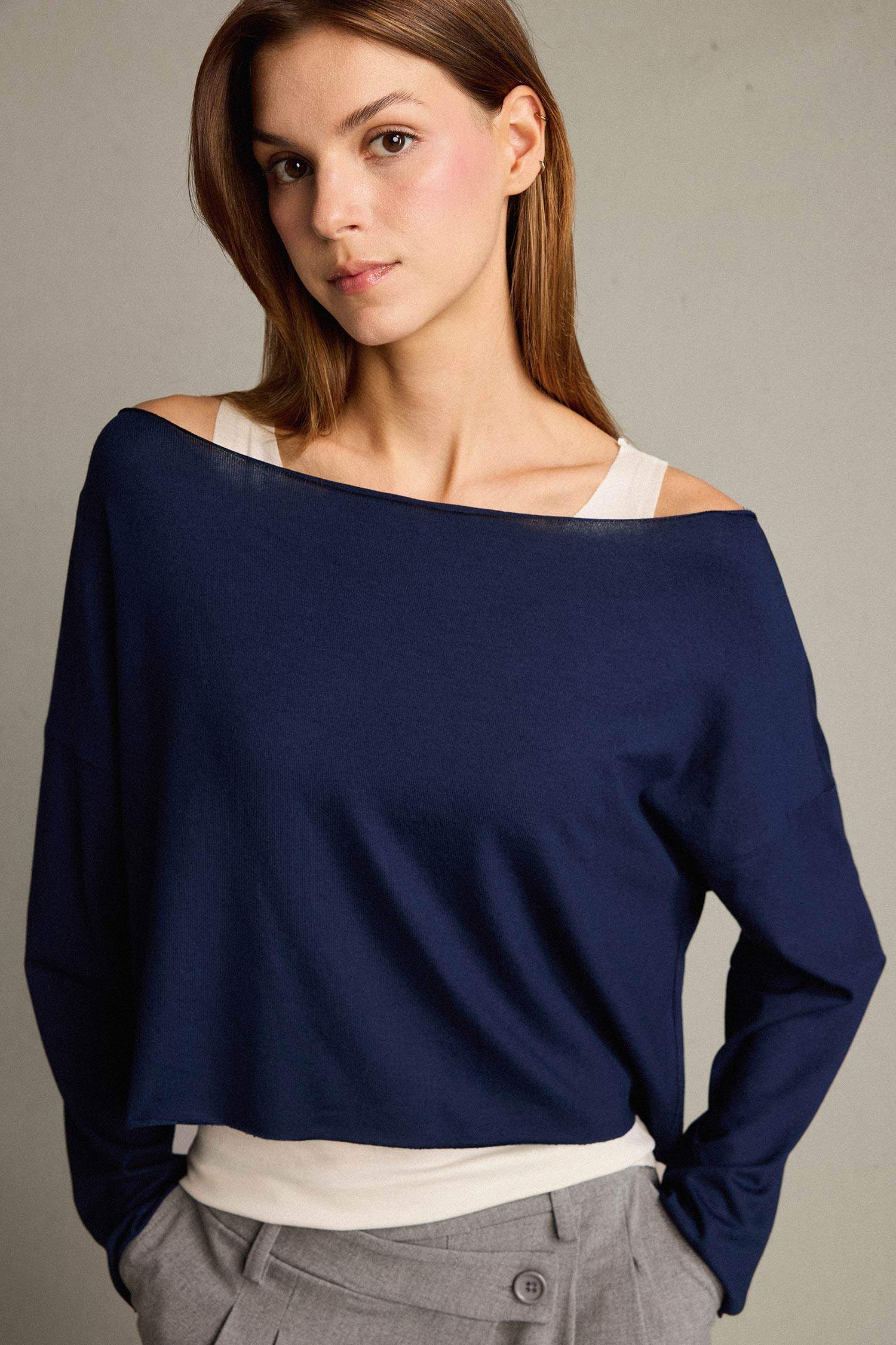 سويت شيرت منسوج بياخة عريضة