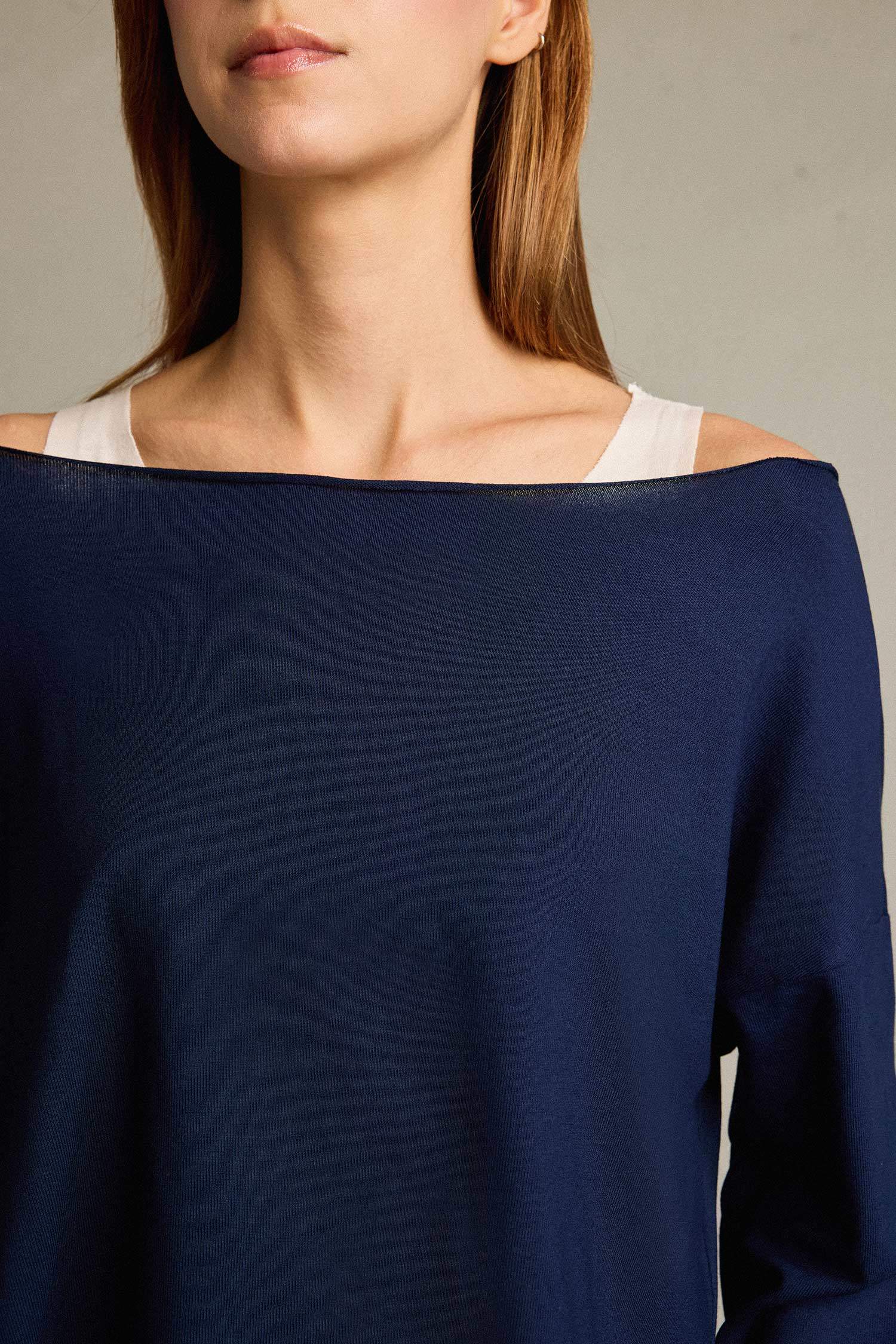 سويت شيرت منسوج بياخة عريضة