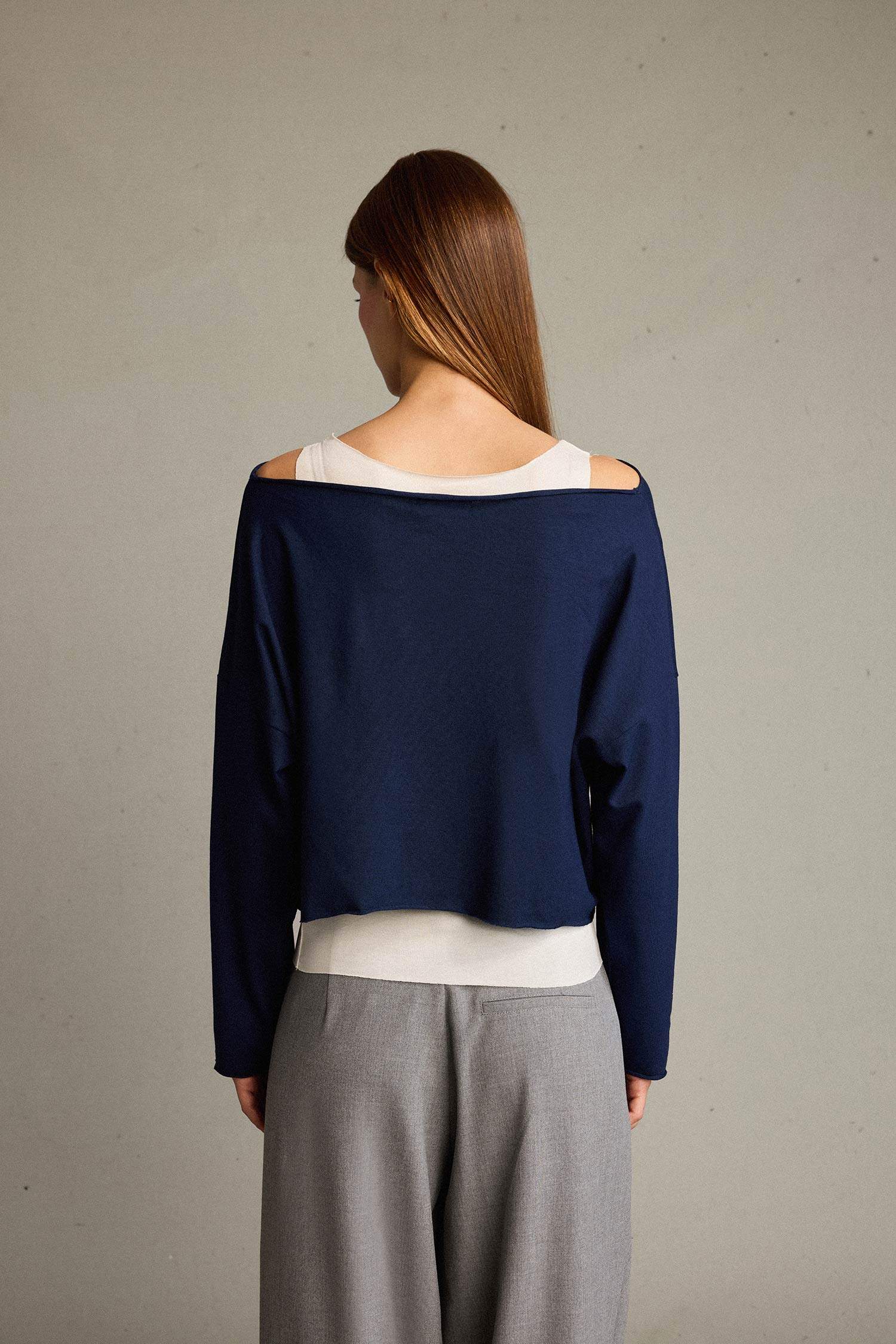 سويت شيرت منسوج بياخة عريضة