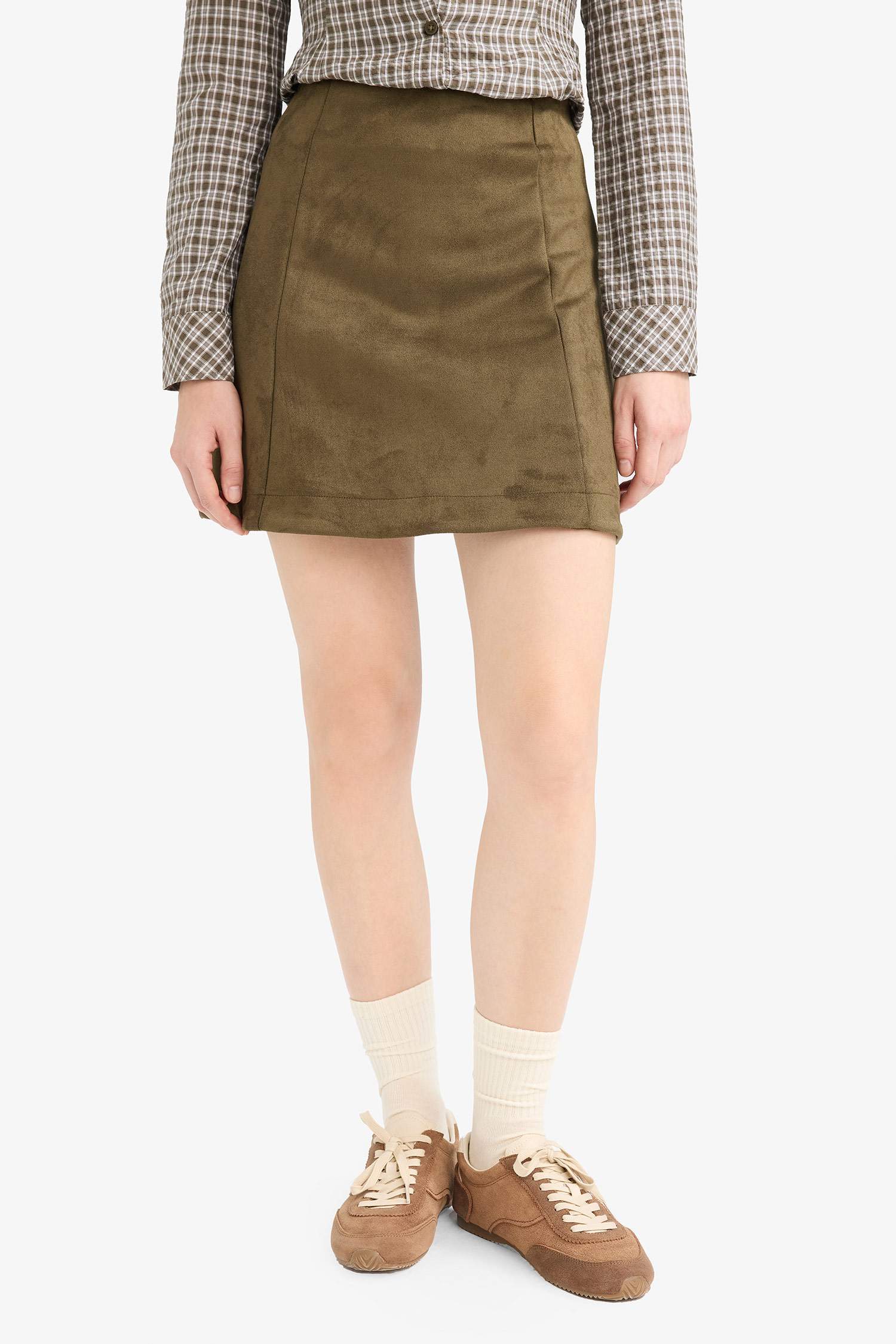 A Cut Suede Normal Waist Knitted Skirt