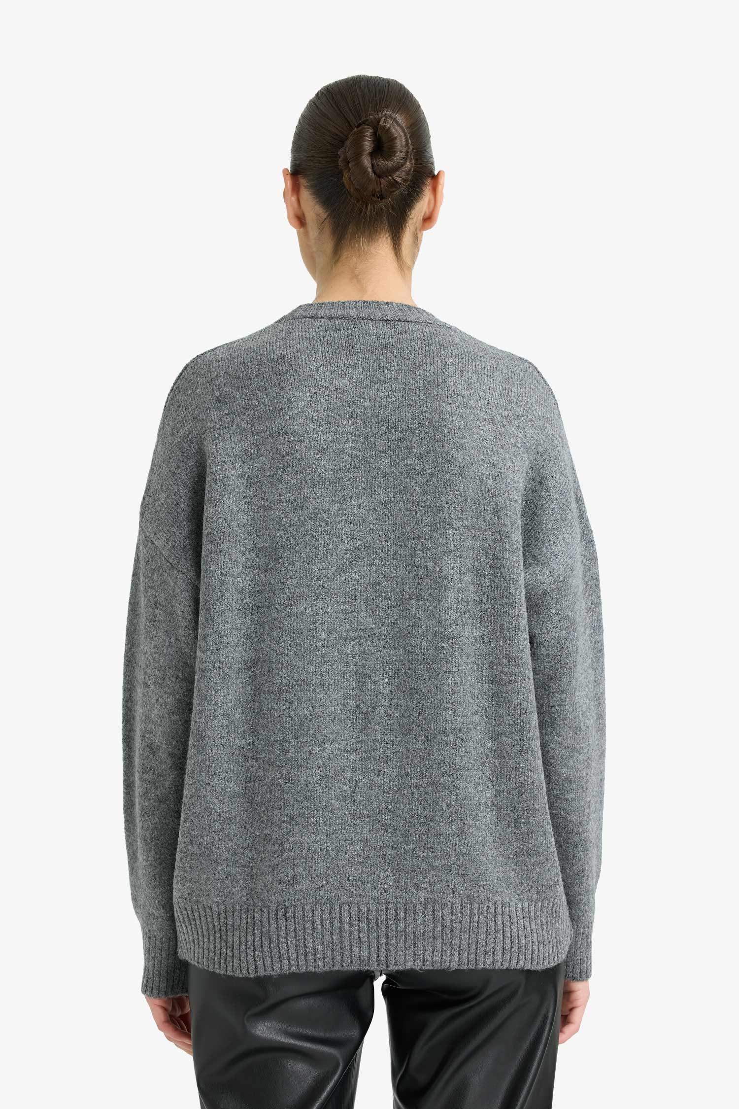 Oversize Geniş Kalıp Bisiklet Yaka İşlemeli Triko Kazak