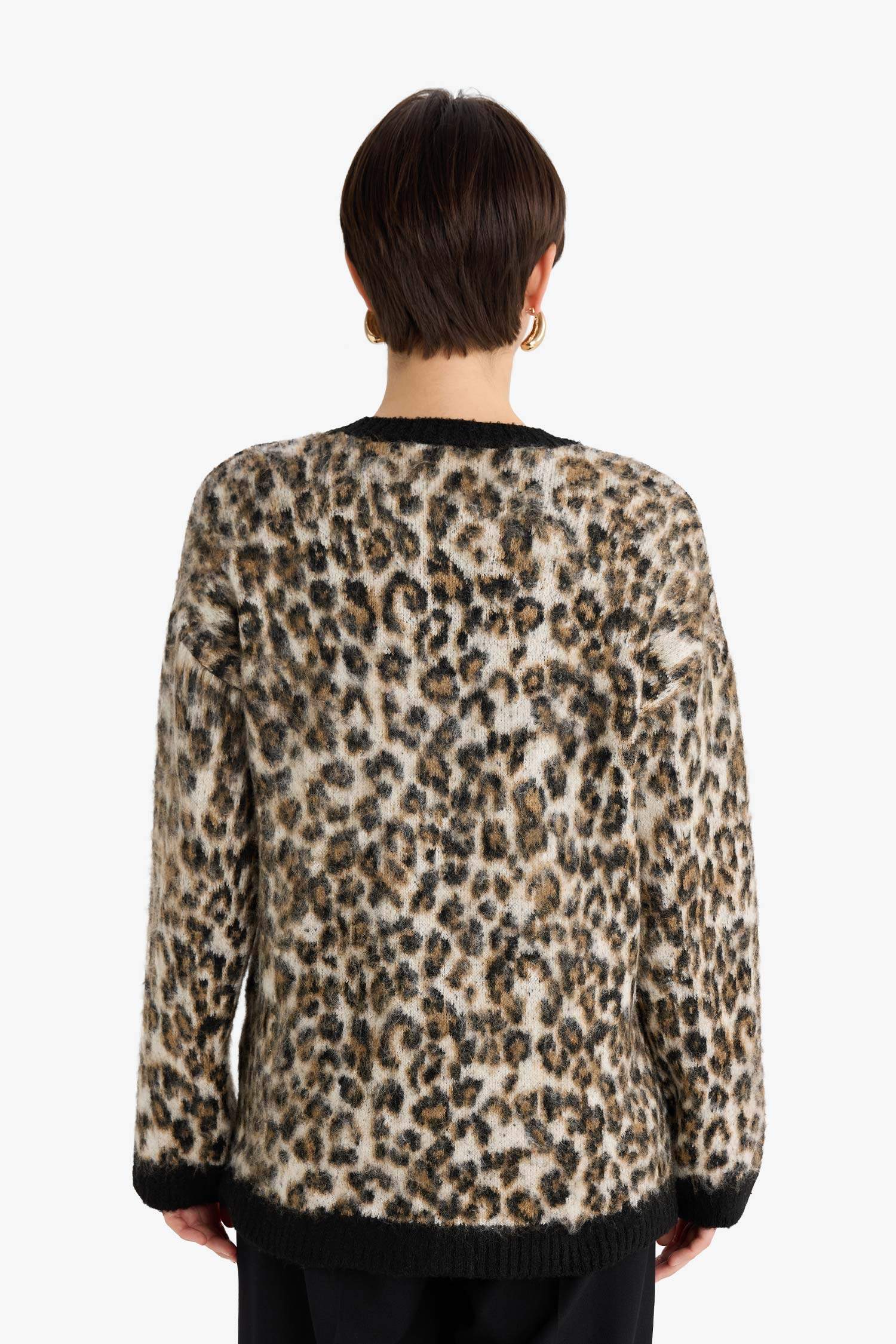 بلوز تريكو تايجر اوفر سايز برقبة مستديرة