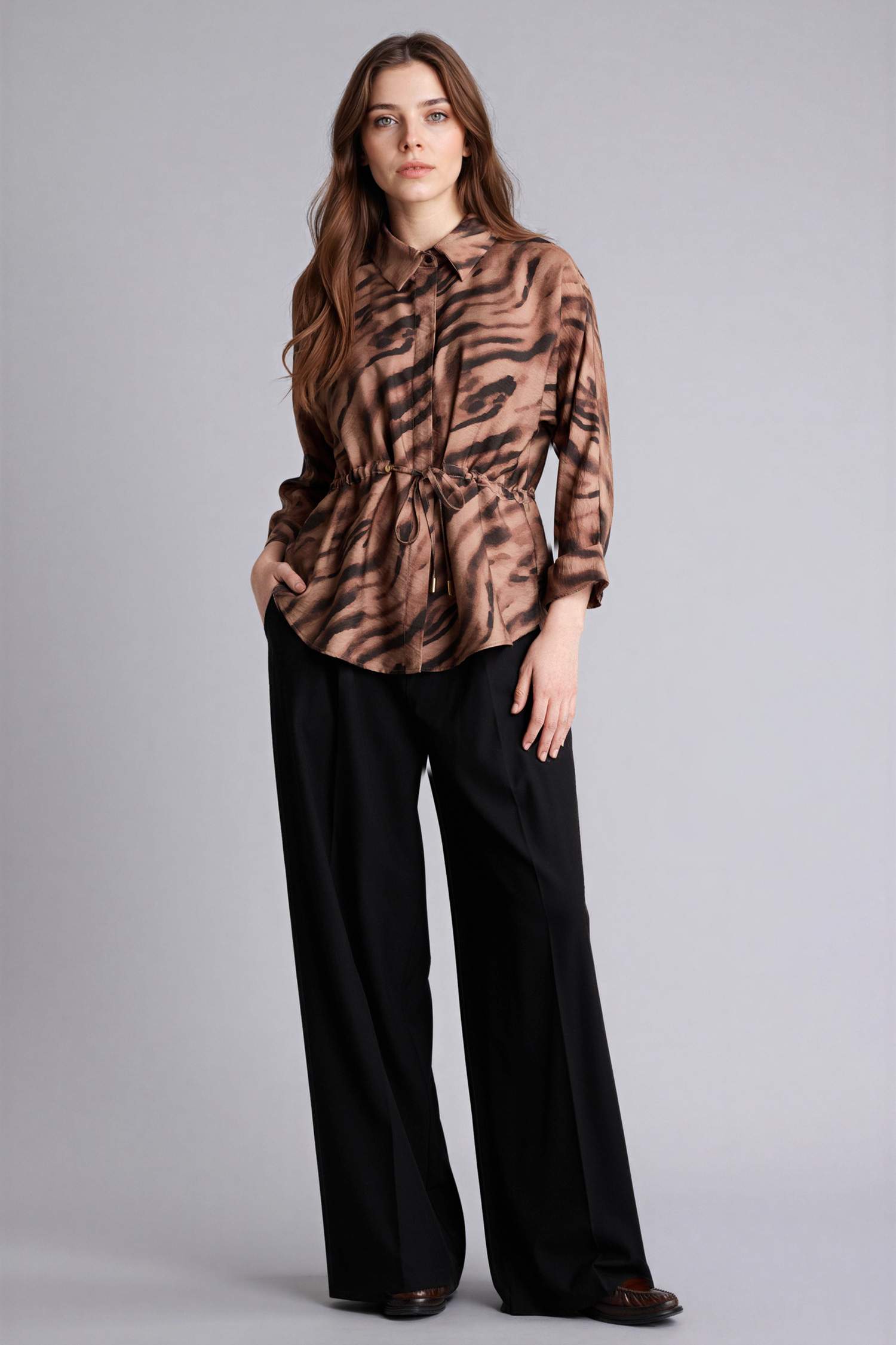 Relax Fıt Gömlek Yaka Uzun Kollu Gömlek