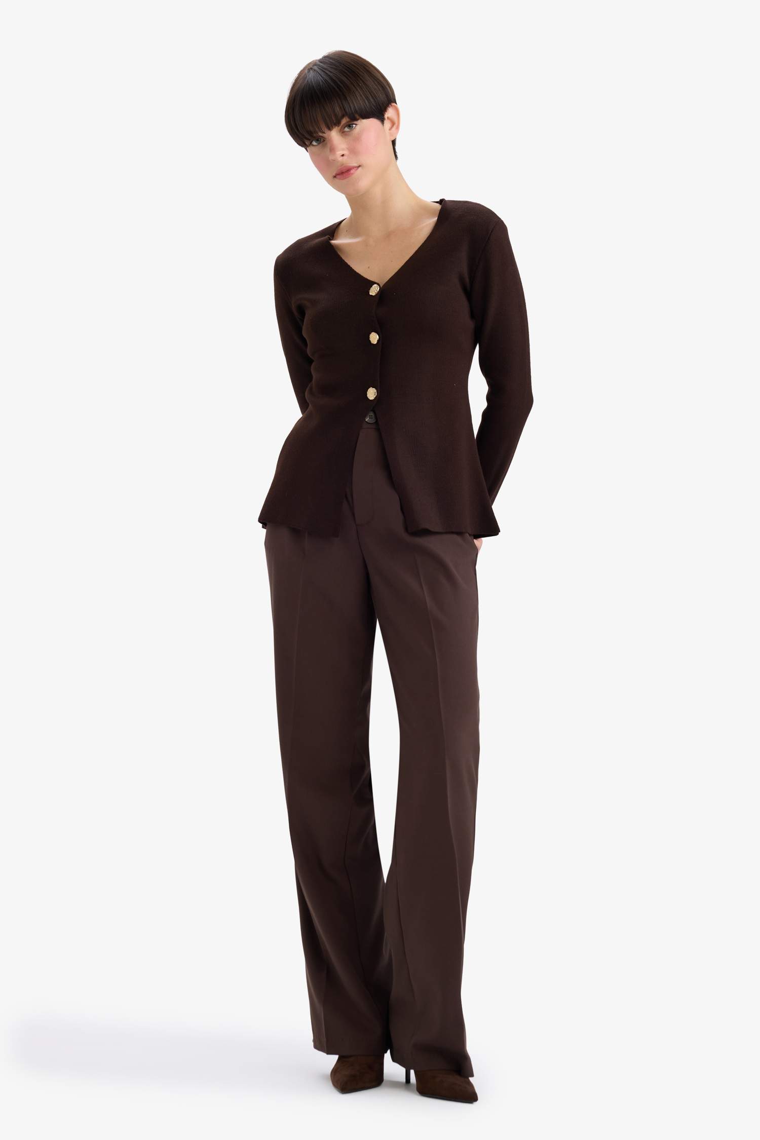 Fitted V Yaka Düğmeli Triko Hırka