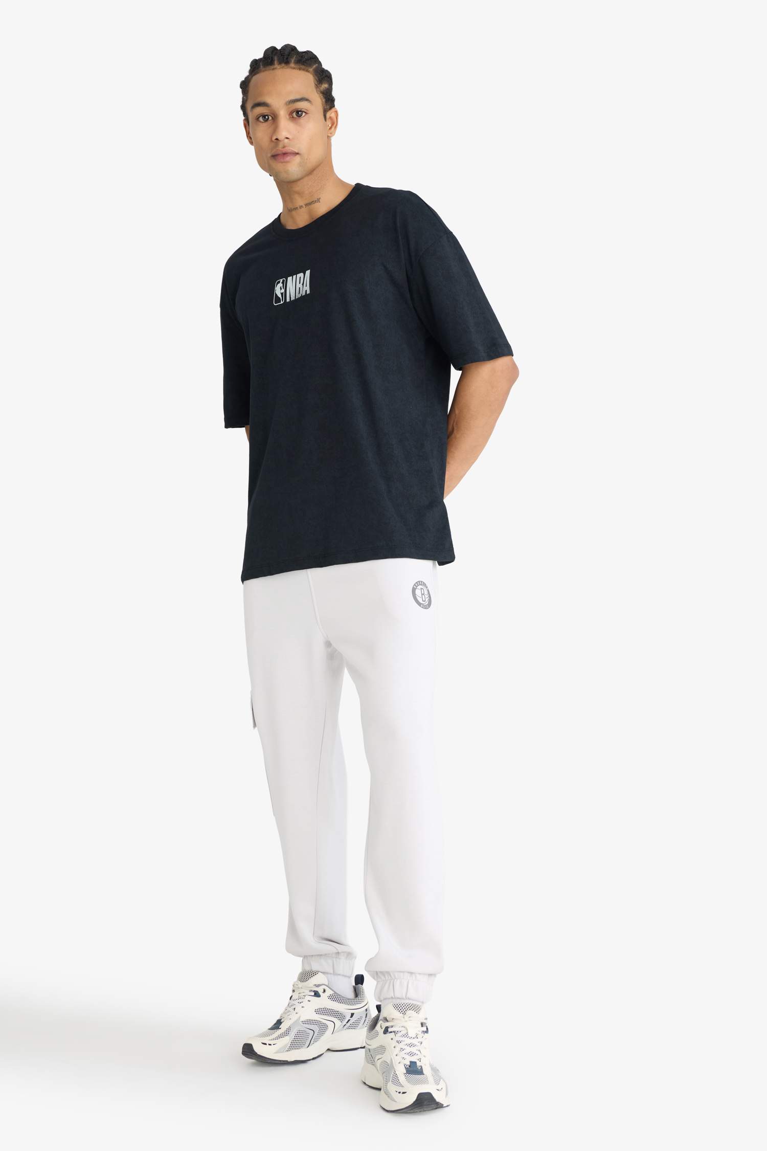 DeFactoFit NBA Wordmark Bisiklet Yaka Sırt Baskılı Kısa Kollu Tişört