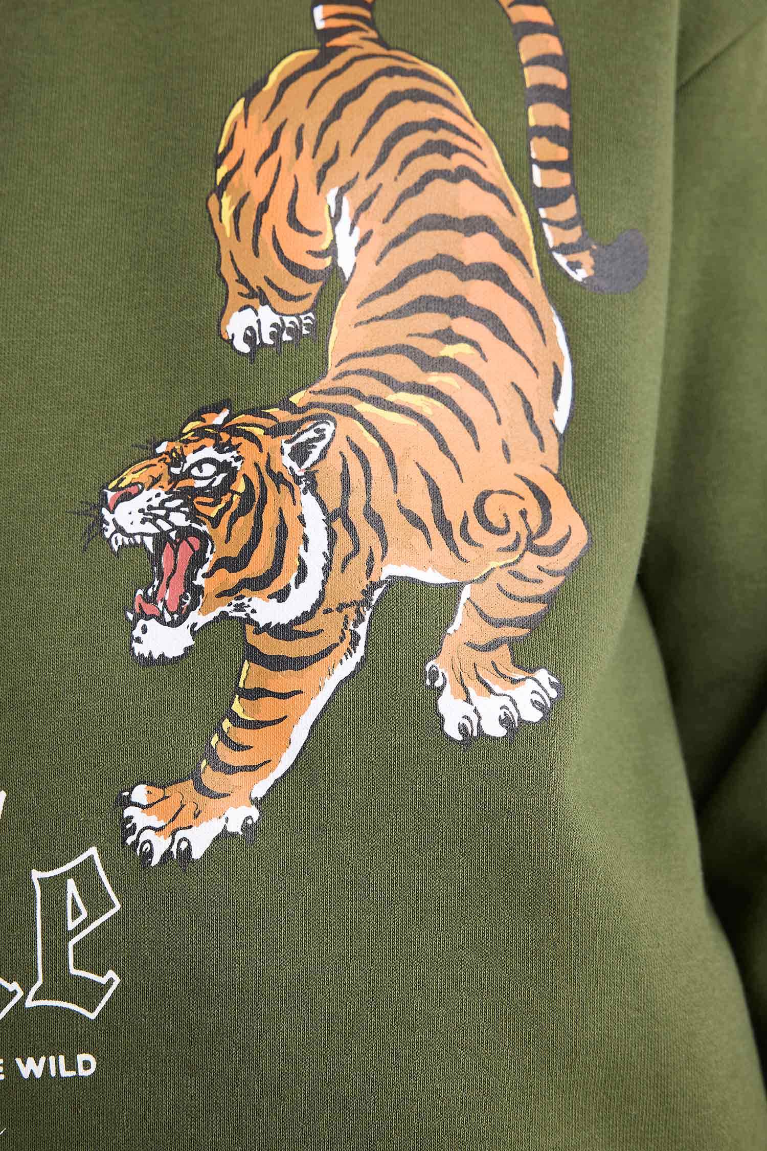 سيت ولادي سويت شيرت وبنطلون بجامة بطبعة اسد - قطعتين