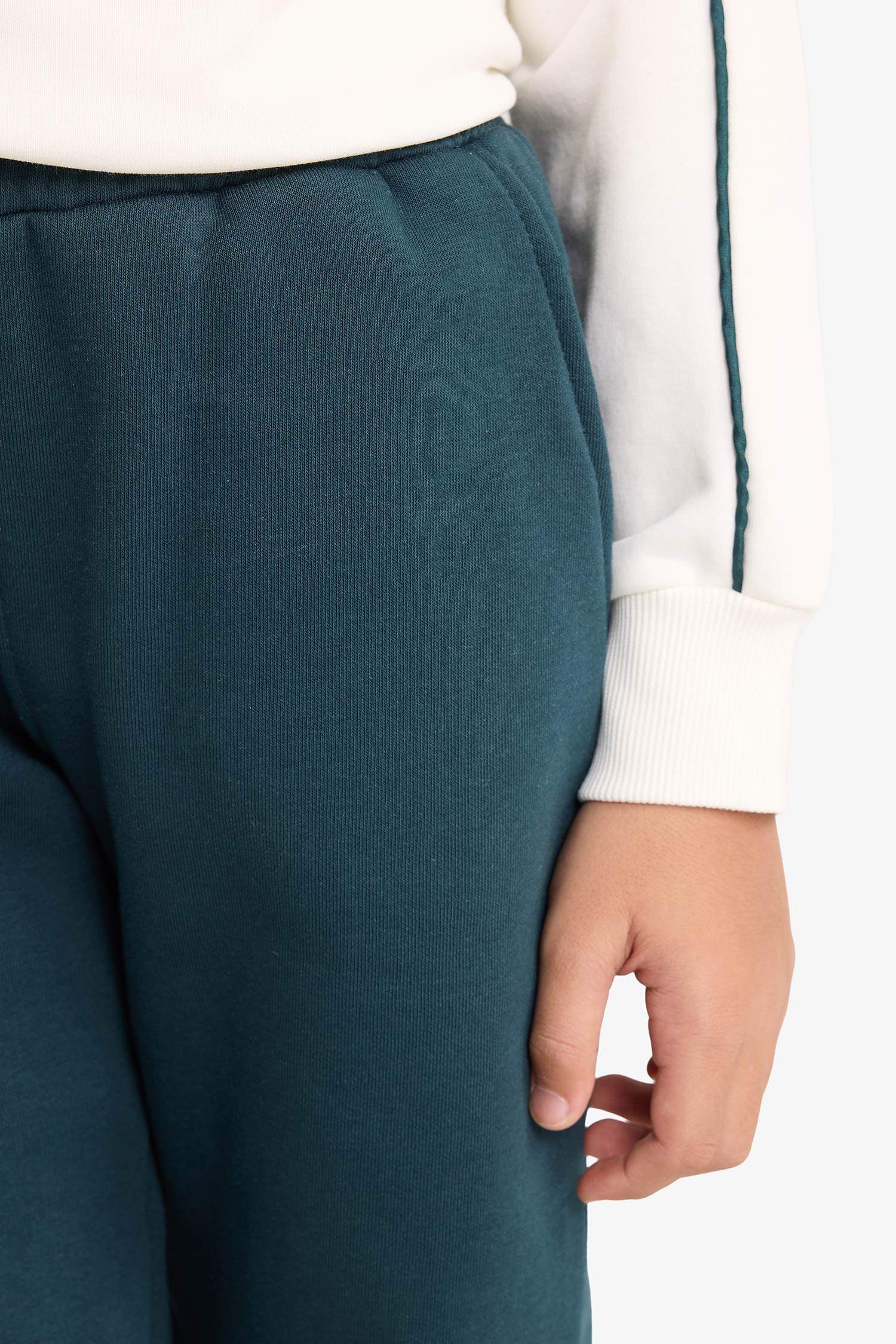 Boy Printed Sweatshirt Joggers 2 Piece Set