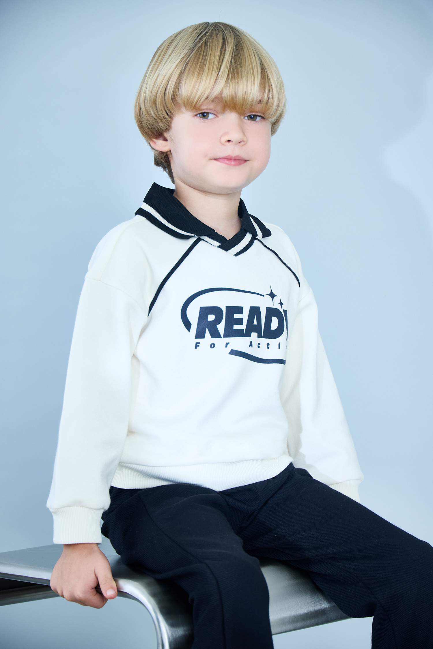 سويت شيرت بيبي ولادي بطبعة شعار قصة عادية