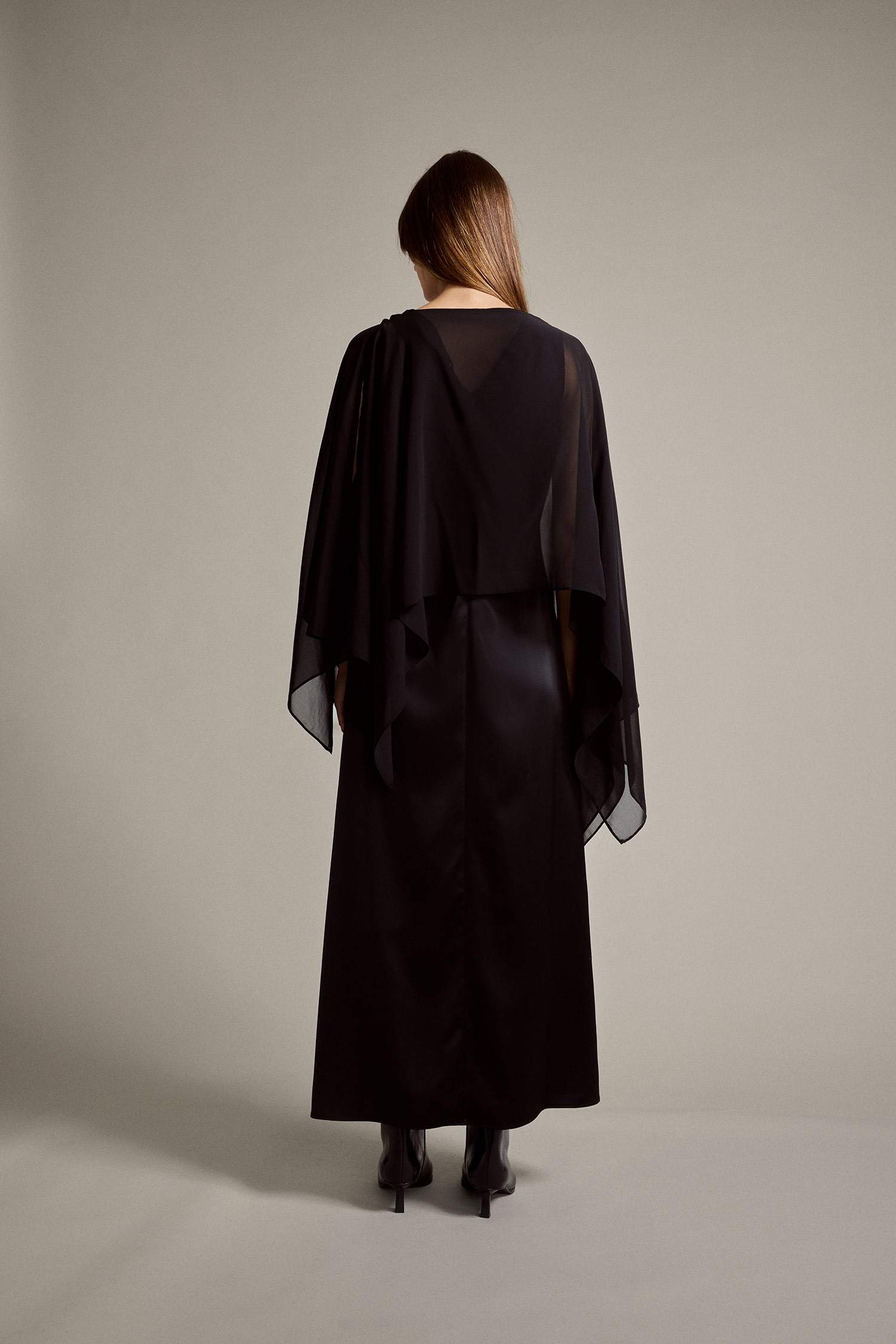 Uzun Kollu Tül Saten Maxi Elbise