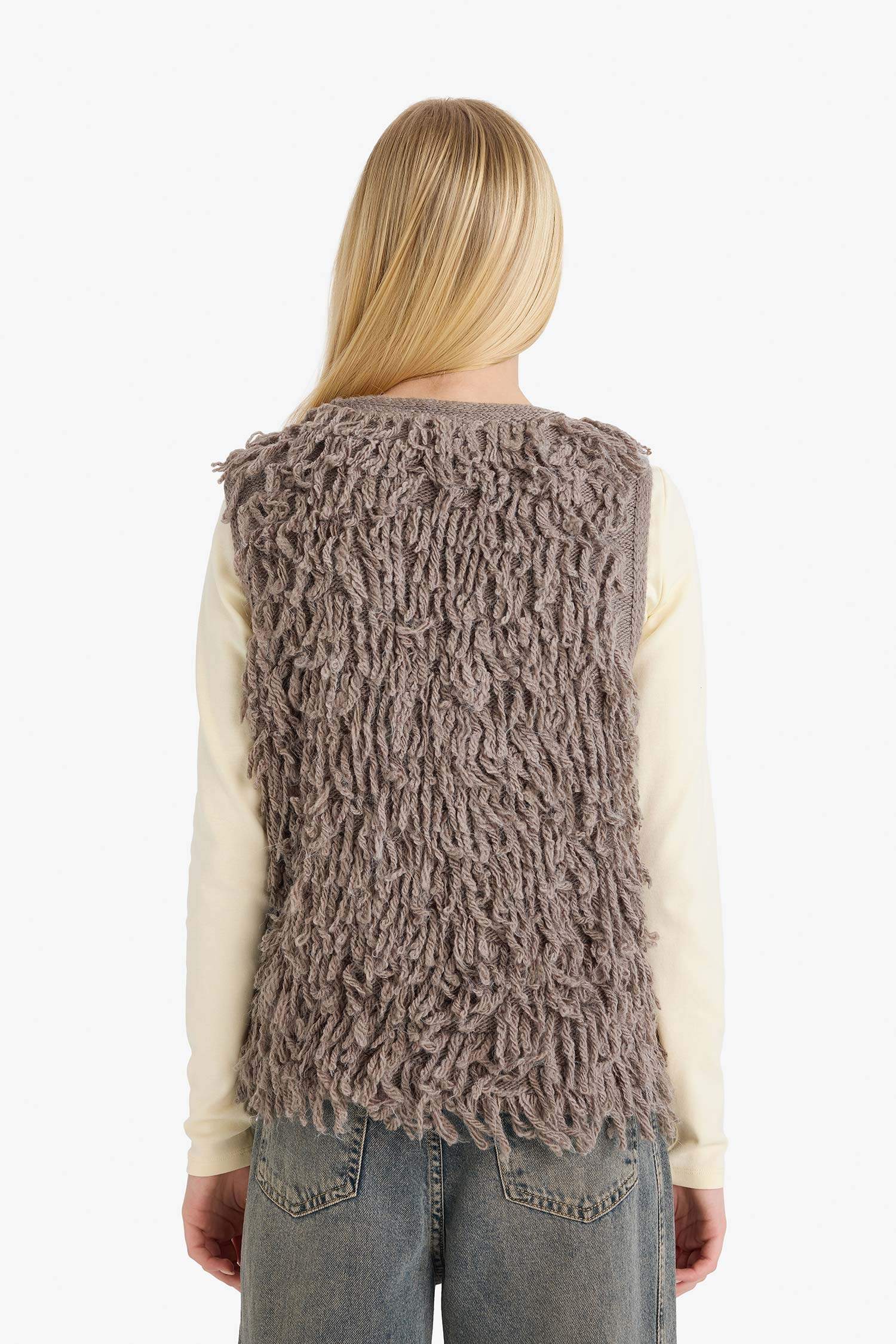 Püskül Detaylı Yelek