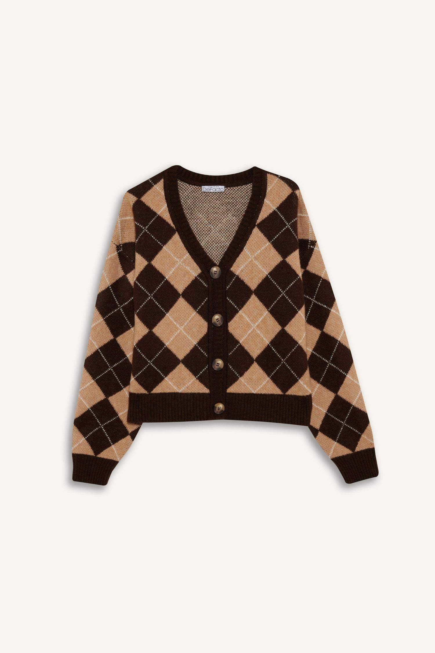 جاكيت قصة عادية وياخة V