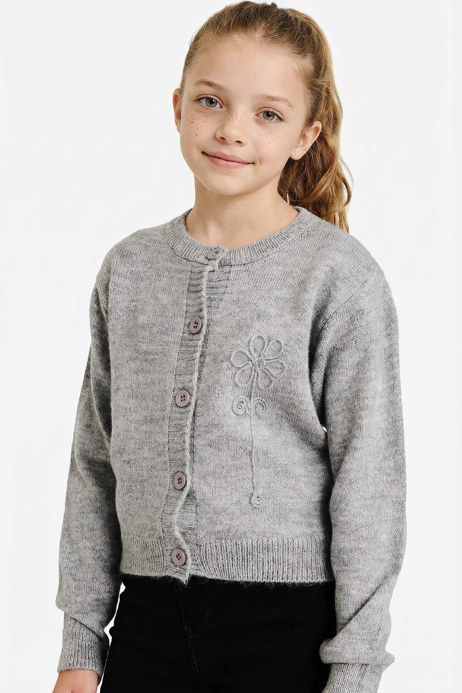 جاكيت صوف بناتي بأزرار