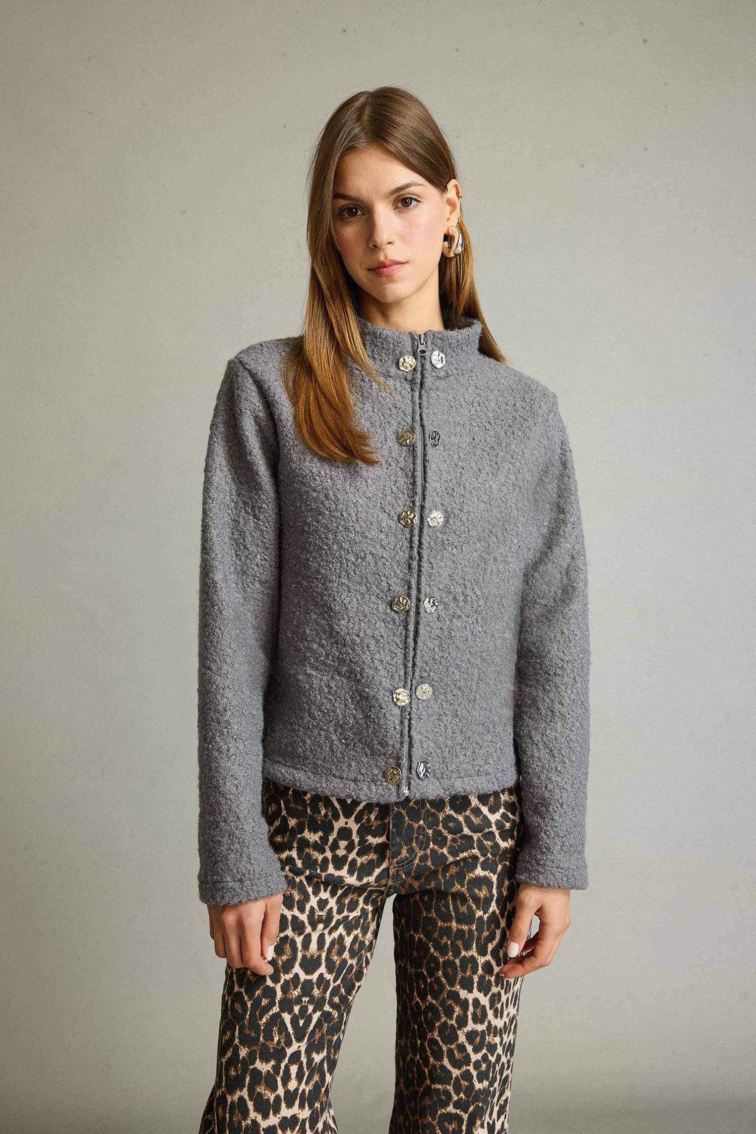 Pelüş Düğme Detaylı Fermuarlı Hırka