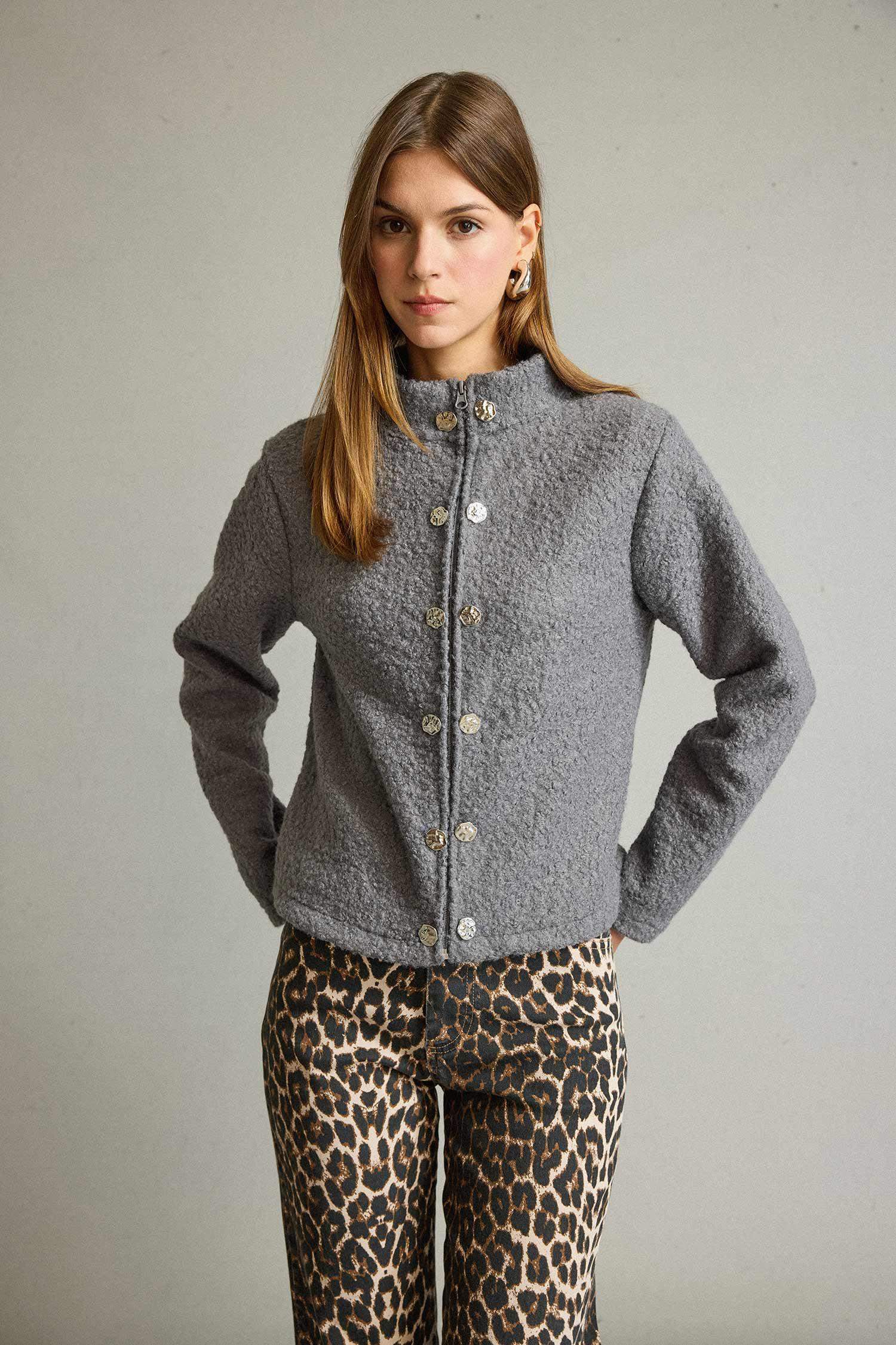 Pelüş Düğme Detaylı Fermuarlı Hırka