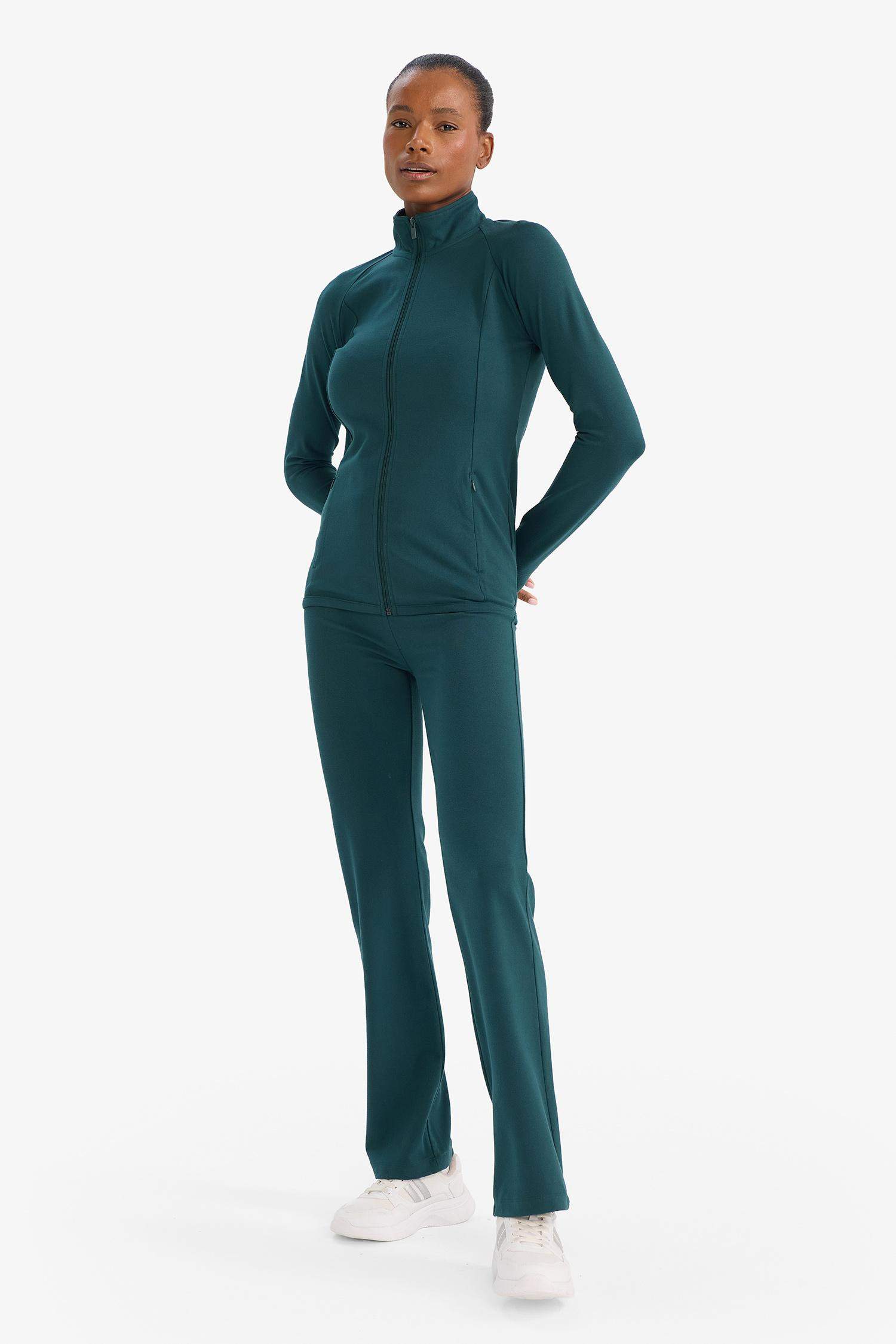 Slim Fit Dar Kesim Dik Yaka İçi Yumuşak Tüylü Hırka