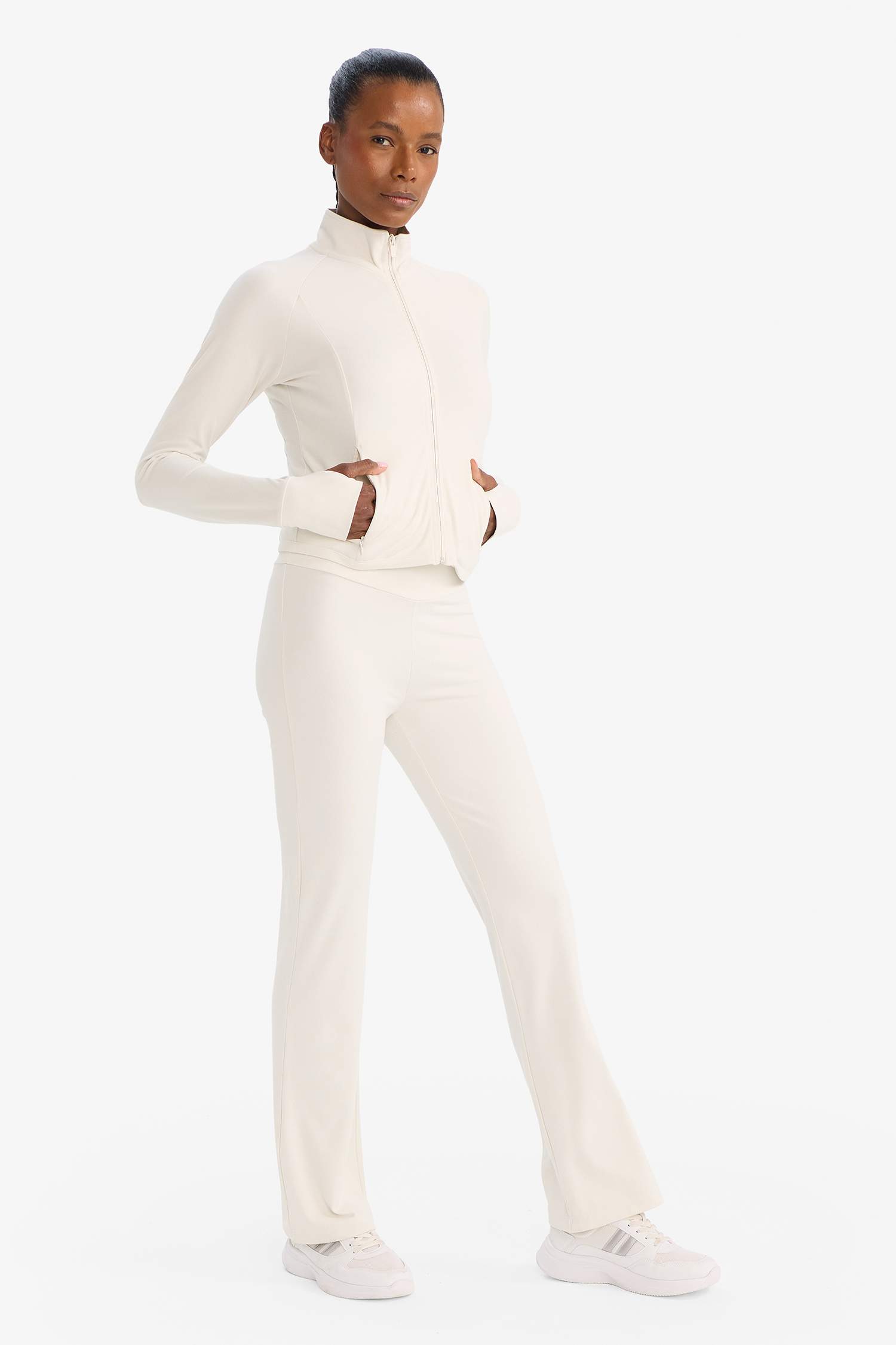 DeFactoFit Flare Fit İspanyol Paça Uzun Sporcu Pantolon