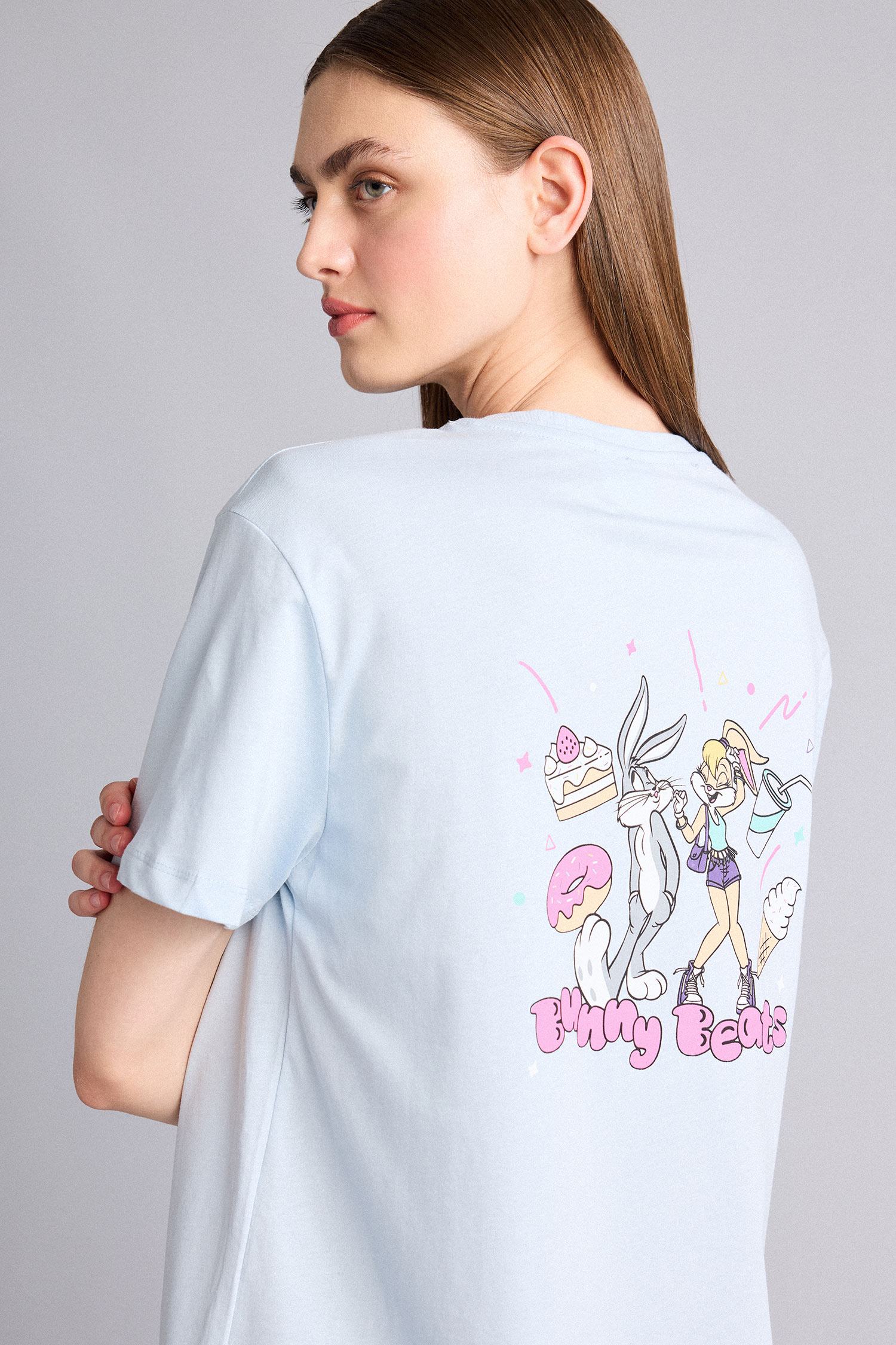 DeFacto %100 Pamuk Looney Tunes Bisiklet Yaka Gecelik görsel 4