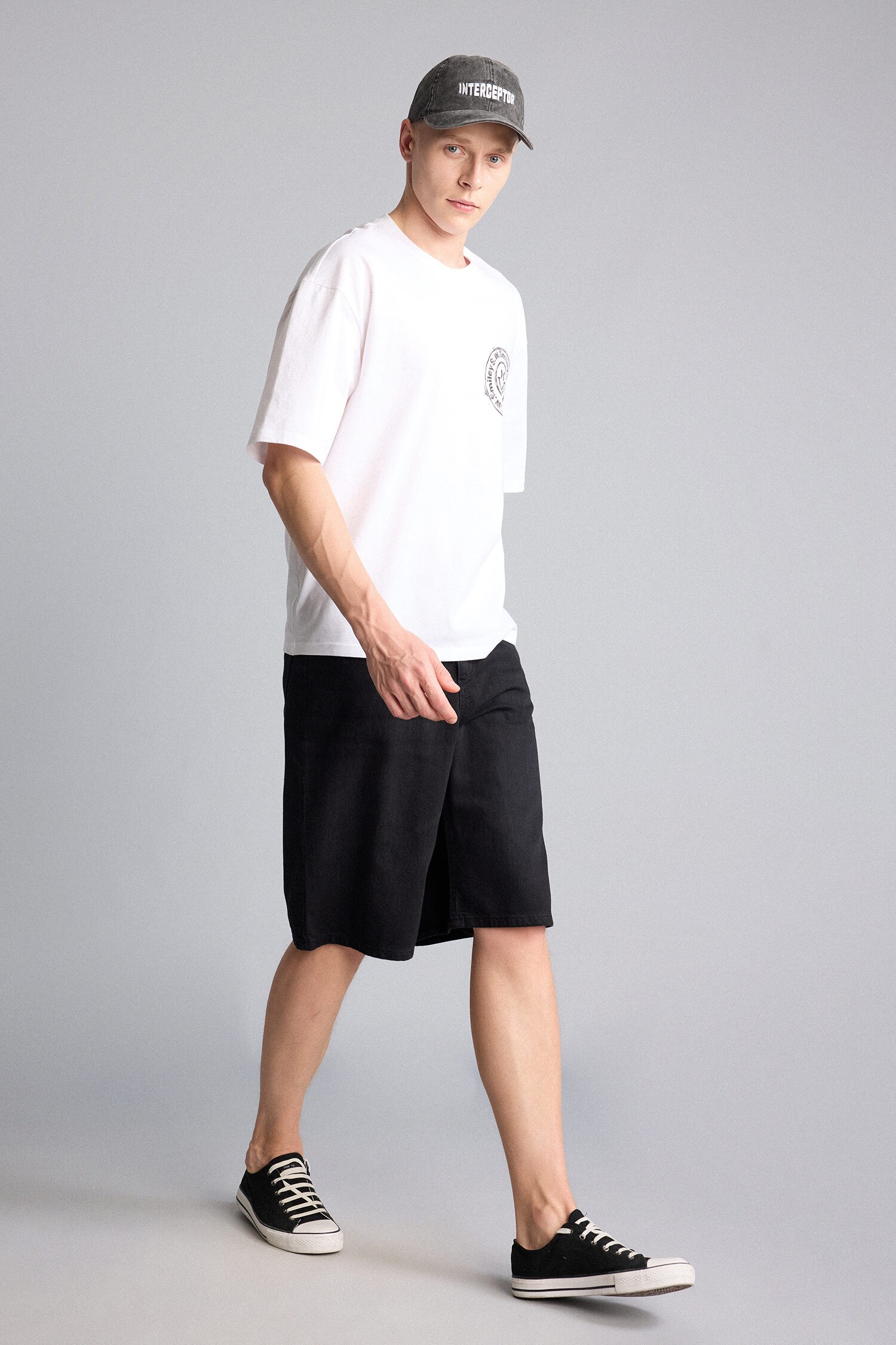 DeFacto %100 Pamuk Baggy Fit Bermuda Şort görsel 3