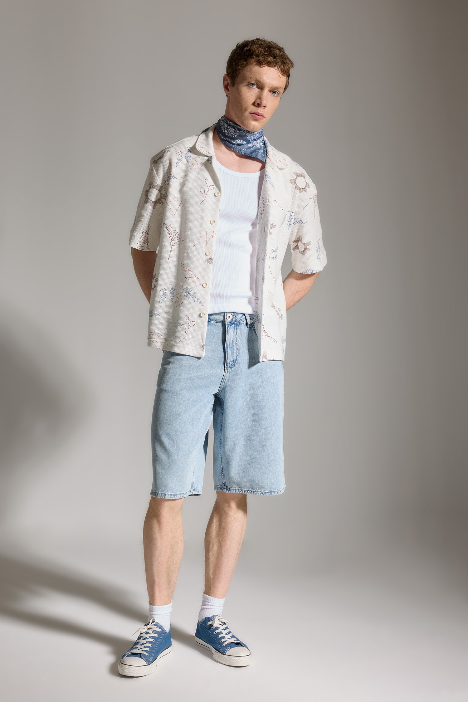DeFacto Ultra Yumuşak Yumuşak Dokulu Baggy Fit Bermuda Jean Şort
