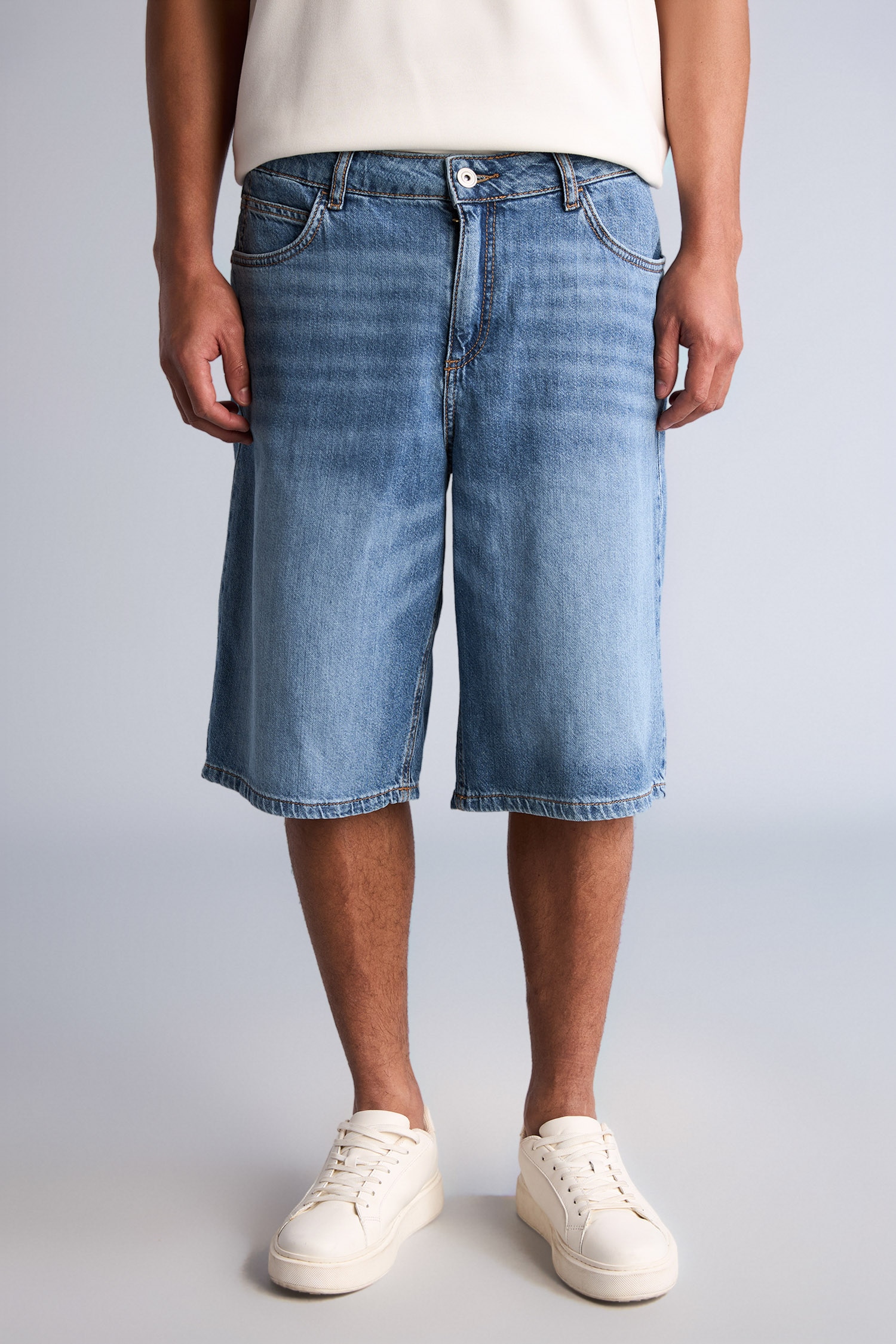 DeFacto %100 Pamuk Baggy Fıt Bermuda Jean Şort görsel 3