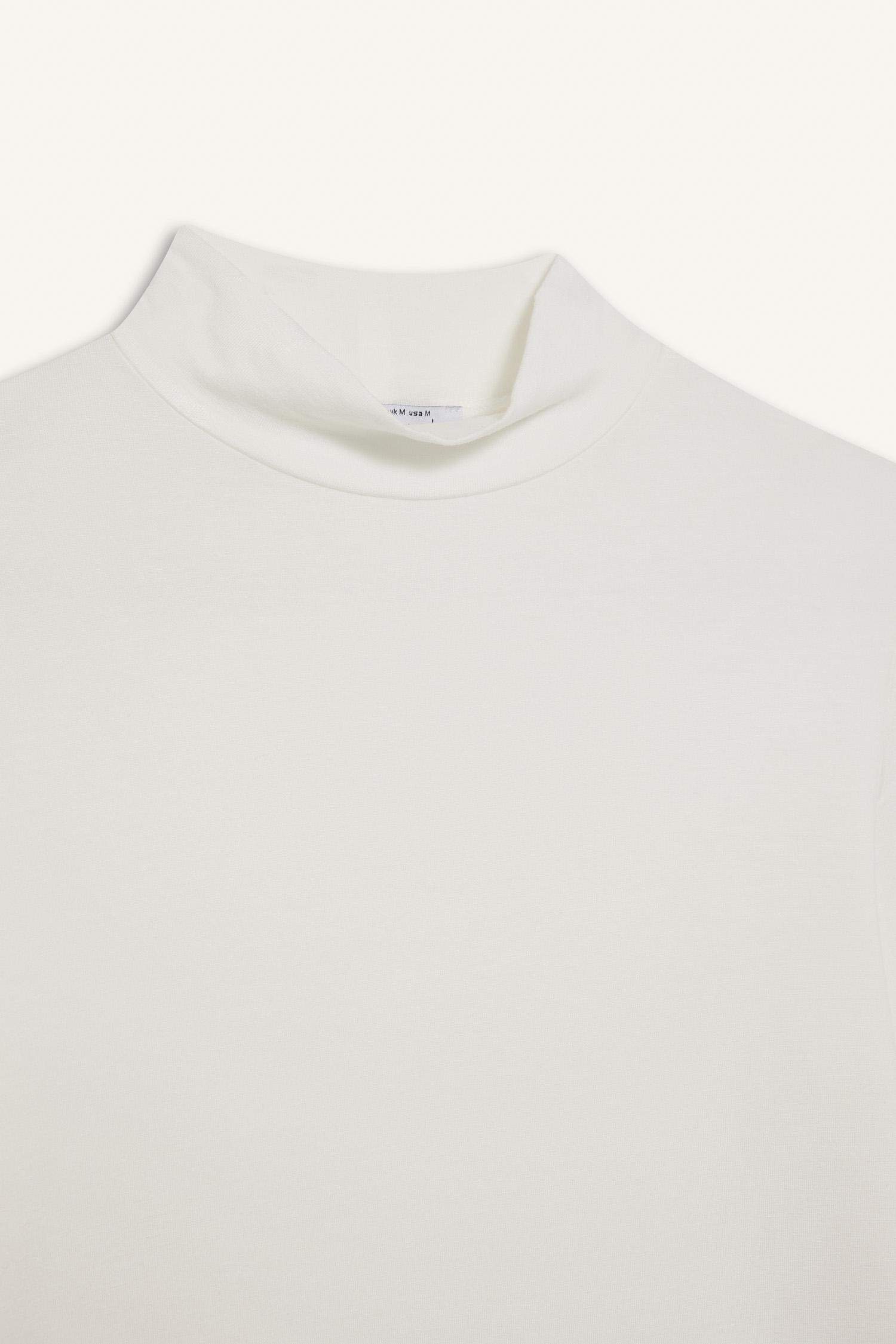 Balıkçı Yaka Uzun Kollu Tişört