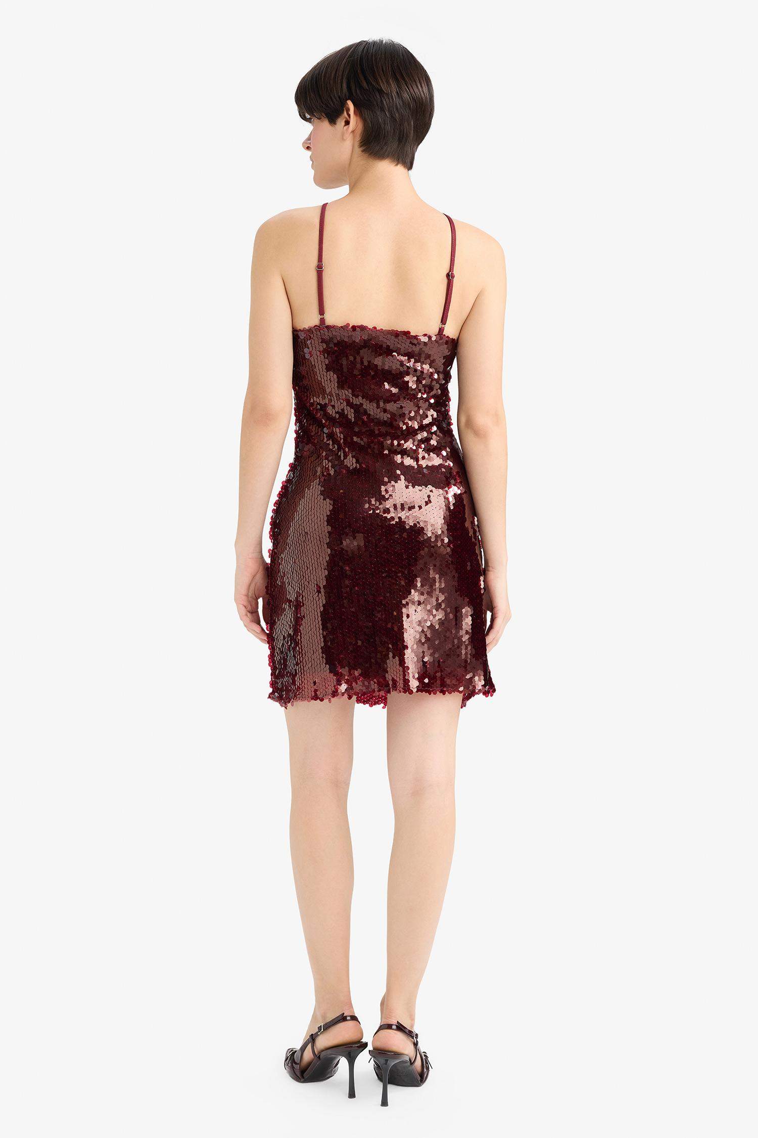 Mini Robe sans manches à col halter en tissu pailleté