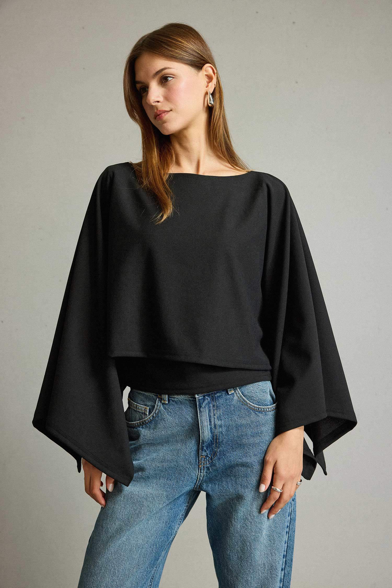 Kayık Yaka Yarasa Kollu Bluz