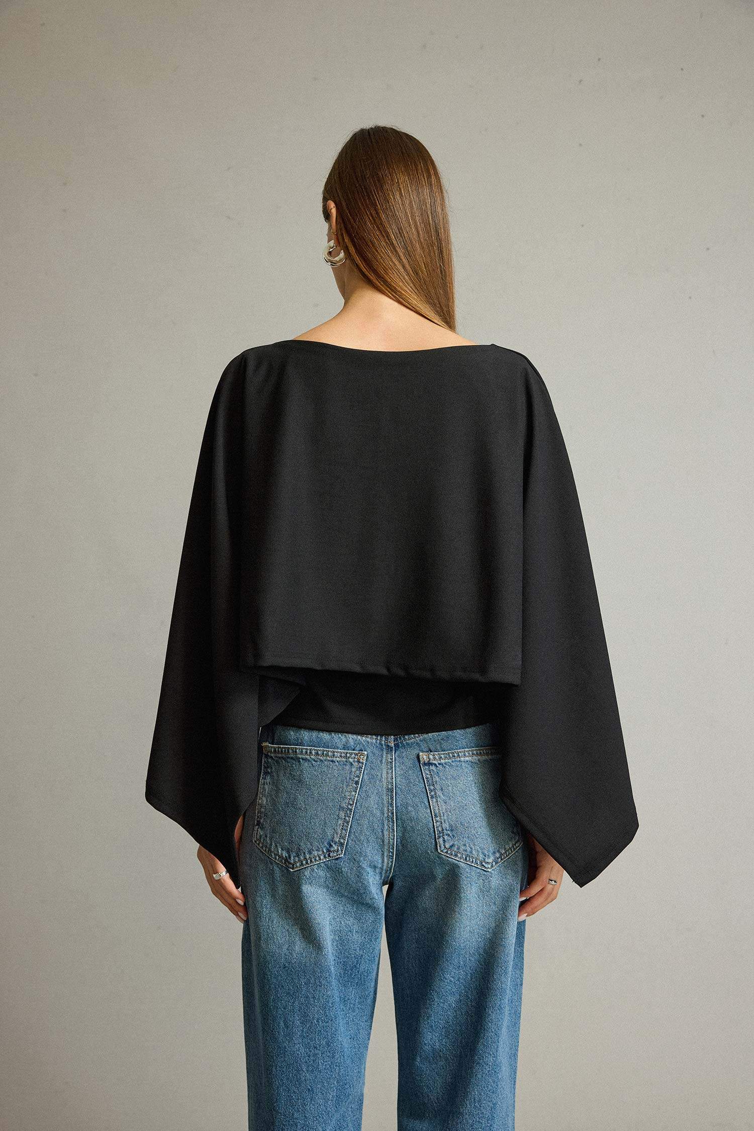 Kayık Yaka Yarasa Kollu Bluz