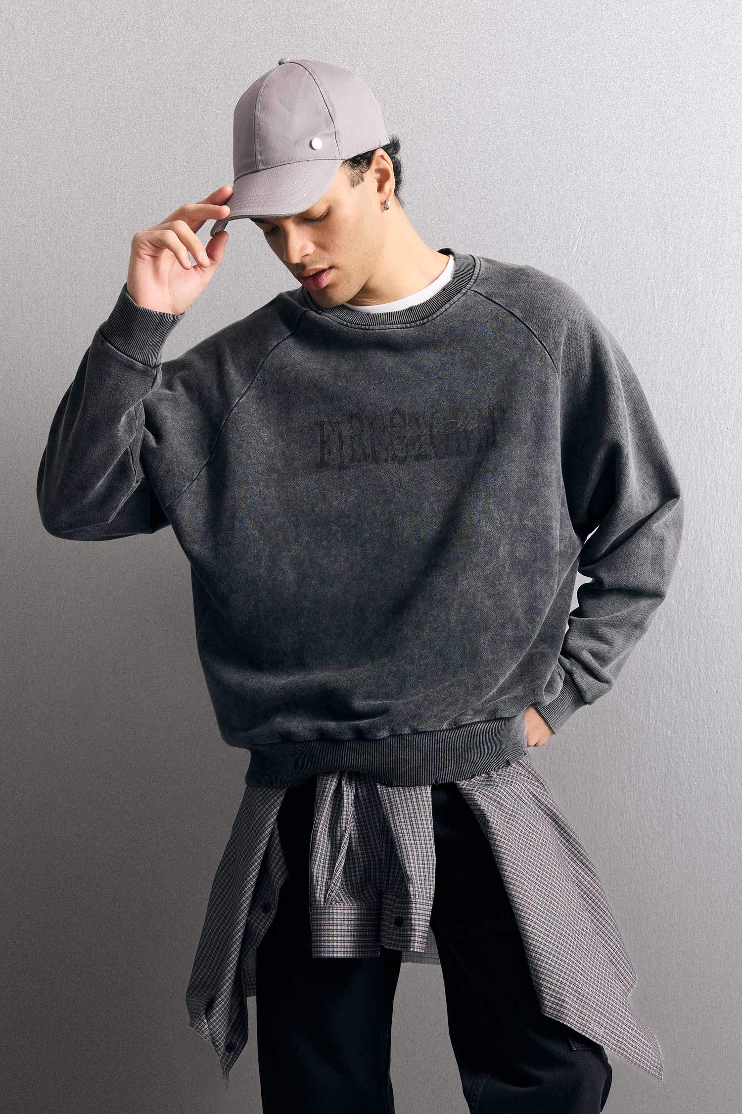 Boxy Fit Bisiklet Yaka Baskılı Sweatshirt